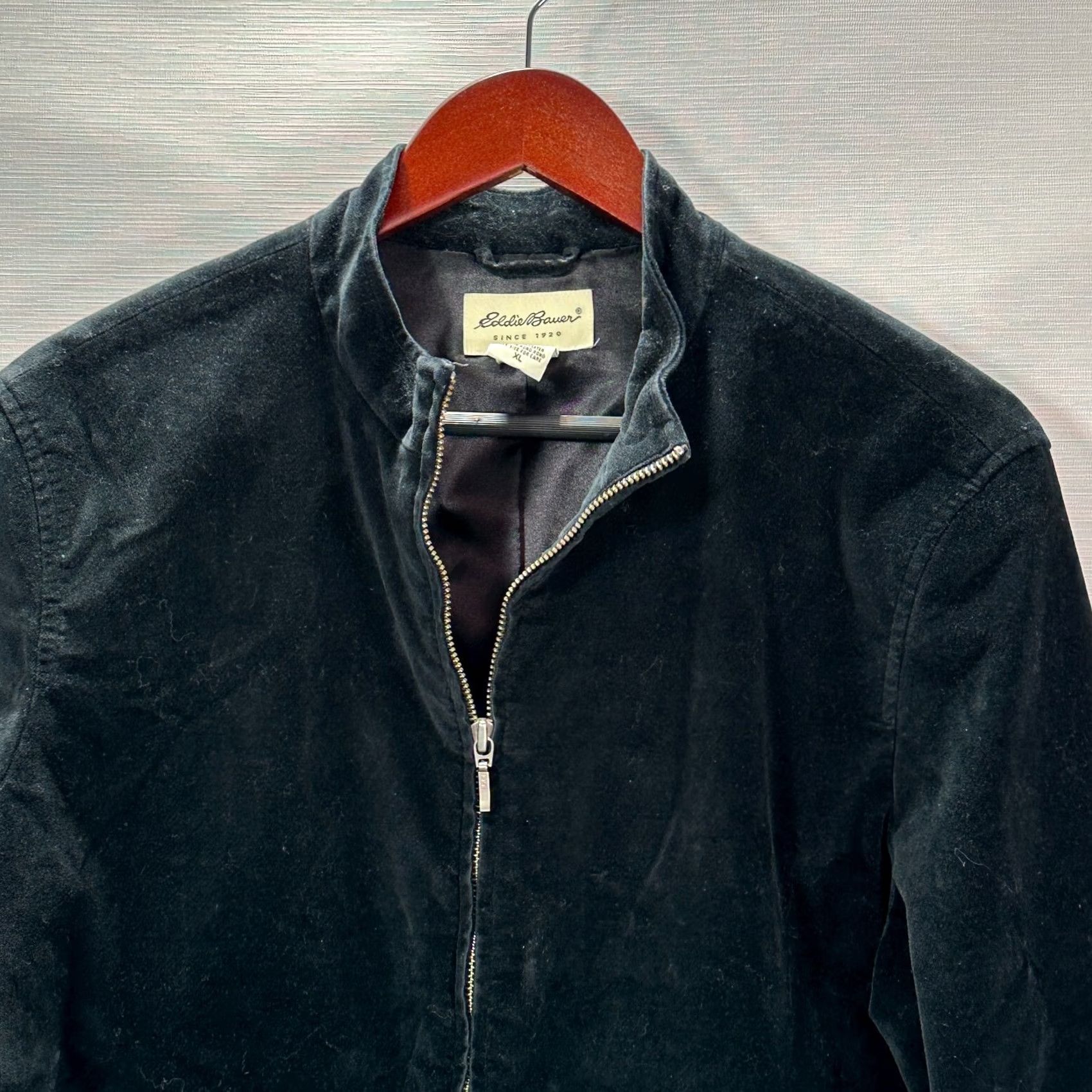 Eddie Bauer Eddie Bauer Jacket Womens XL Black Velour Full Zip Lined Pockets Ribbed Cuffs Size XL / US 12-14 / IT 48-50 - 2 Thumbnail