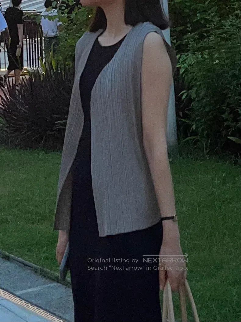 Issey Miyake Issey Miyake Gray Vest Size L / US 10 / IT 46 - 1 Thumbnail