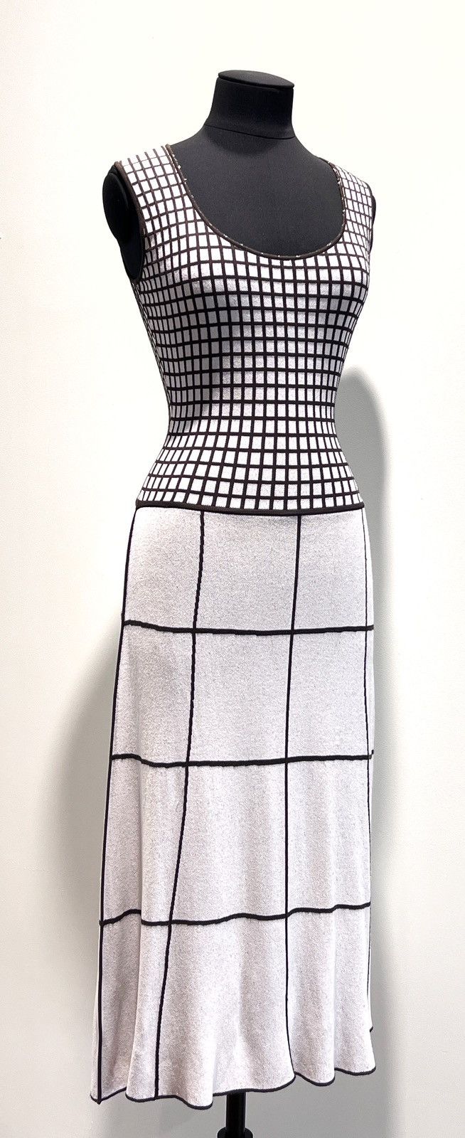 Salvatore Ferragamo Salvatore Ferragamo Maxi Dress Italy Archive Size XS / US 0-2 / IT 36-38 - 5 Thumbnail