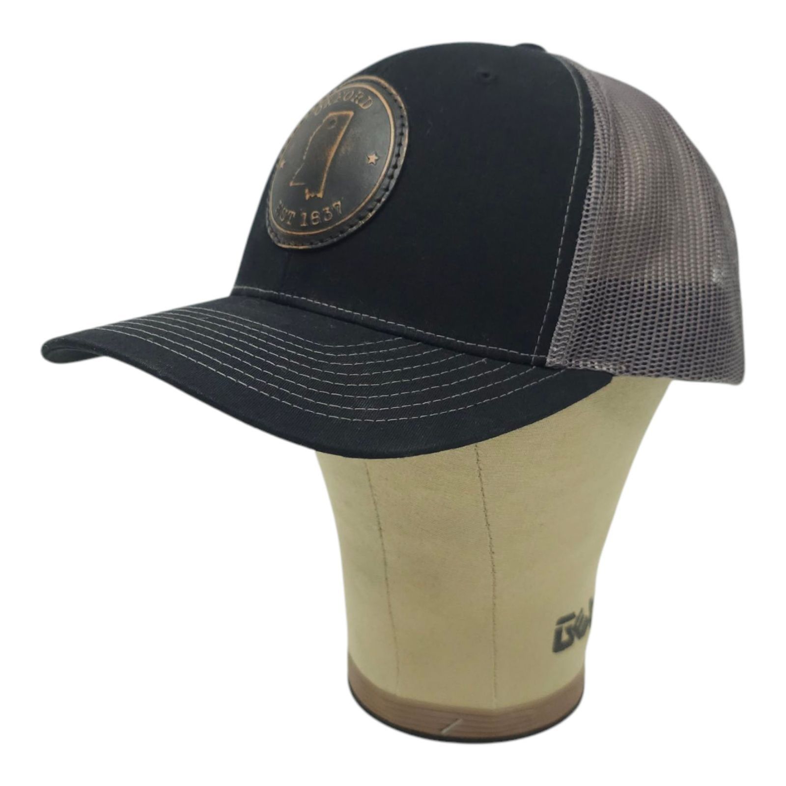 Richardson Richardson Oxford Round Patch Mesh Snapback Cap Trucker Hat Size ONE SIZE - 2 Thumbnail
