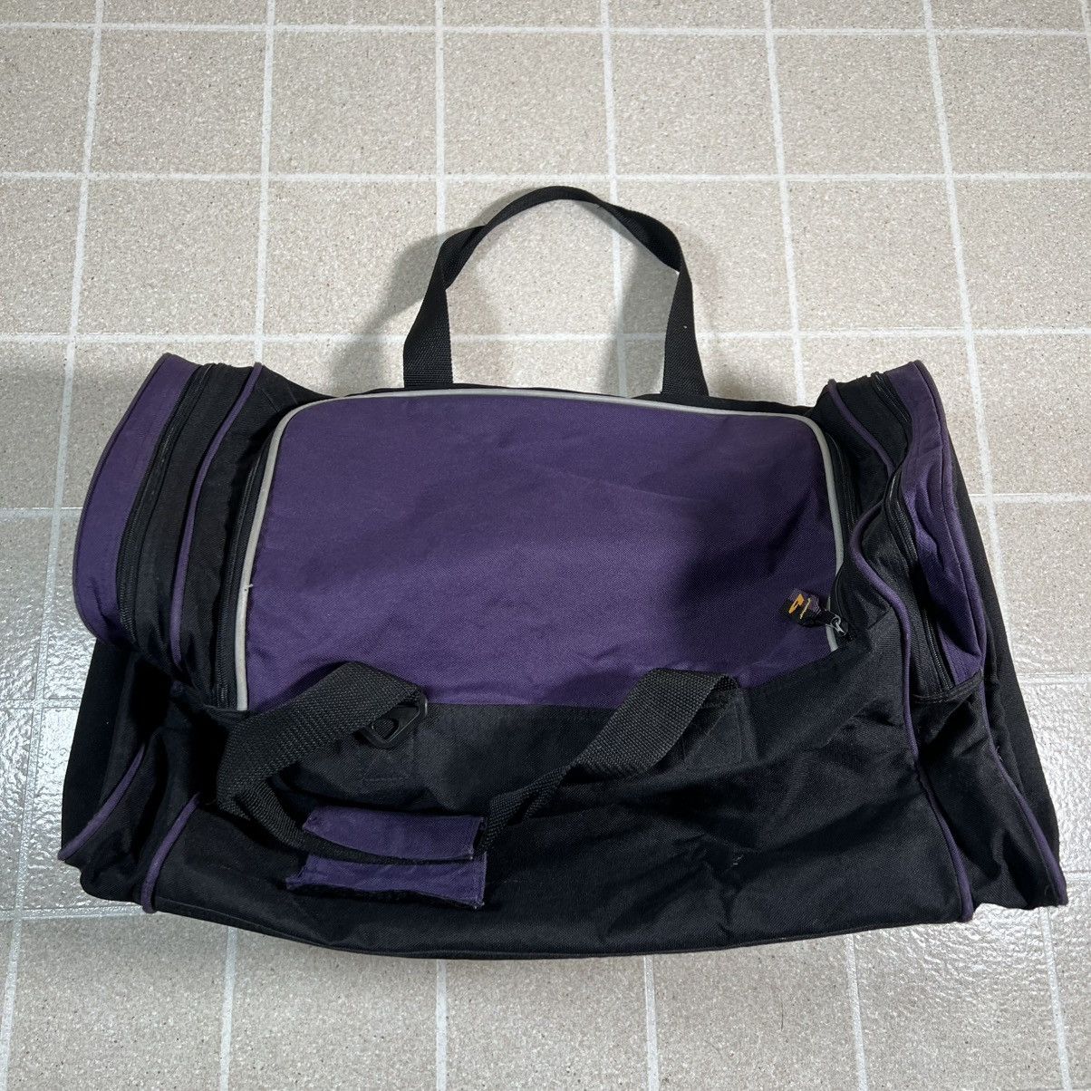 B.U.M Equipment Vintage BUM Equipment Duffle Bag Large Black Purple Gym Size ONE SIZE - 3 Thumbnail