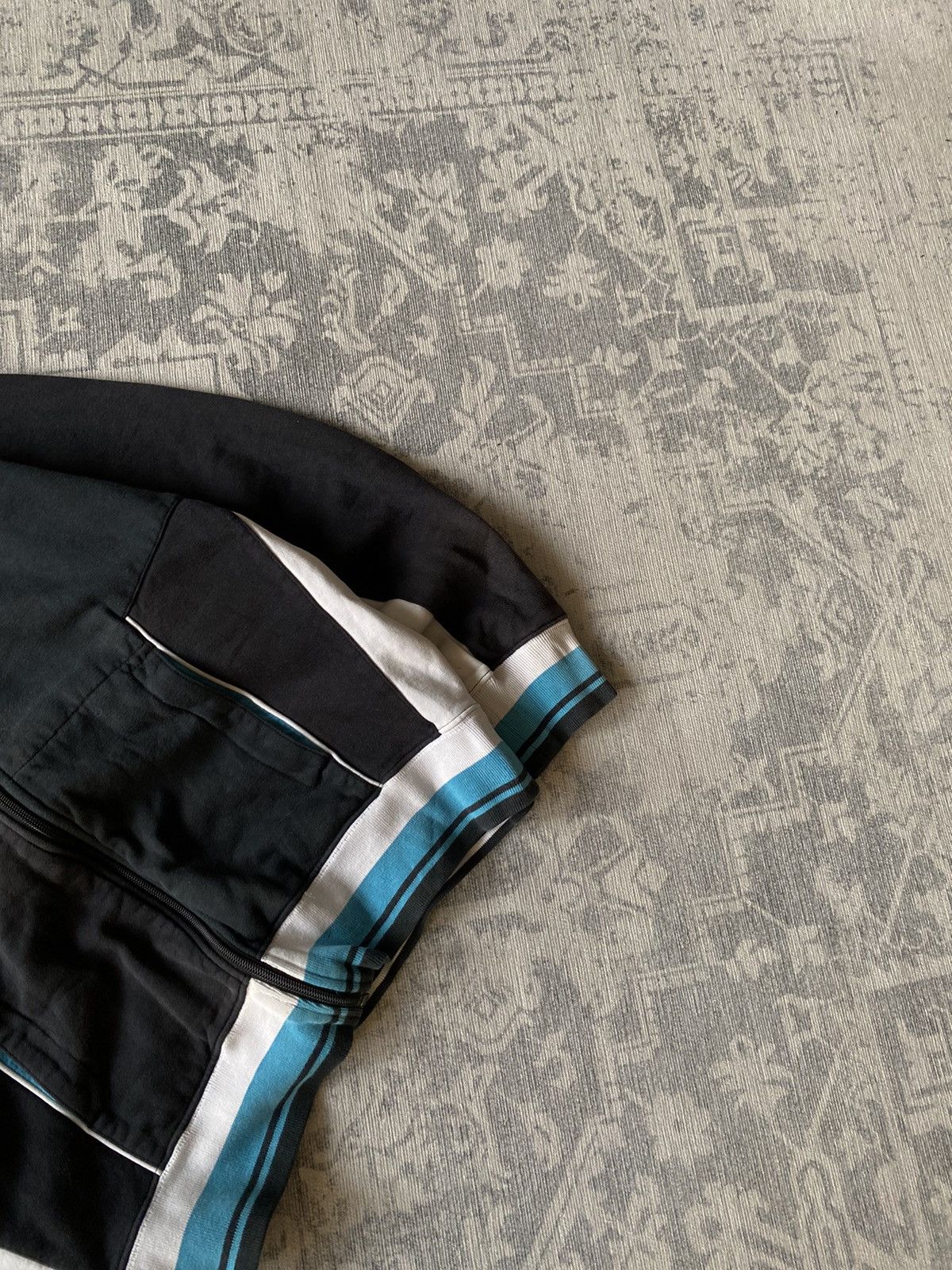 Vintage Nike Vintage Zip Hoodie Faded Distressed Japanese Y2K Boxy Size US M / EU 48-50 / 2 - 6 Thumbnail