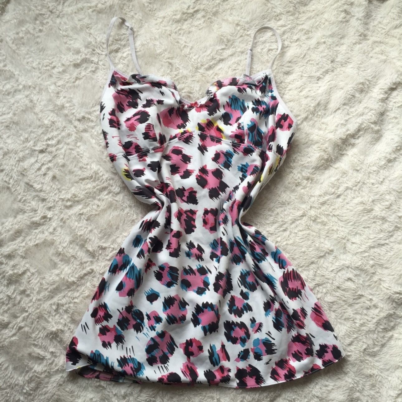 Victoria's Secret VICTORIAS SECRET Vintage Y2K White Pink Leopard Camisole Size L / US 10 / IT 46 - 1 Thumbnail