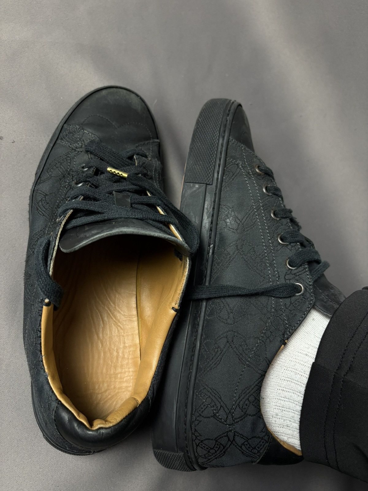 Vivienne Westwood Low top sneakers Vivienne Westwood on YOOX Size US 7 / EU 40 - 8 Thumbnail