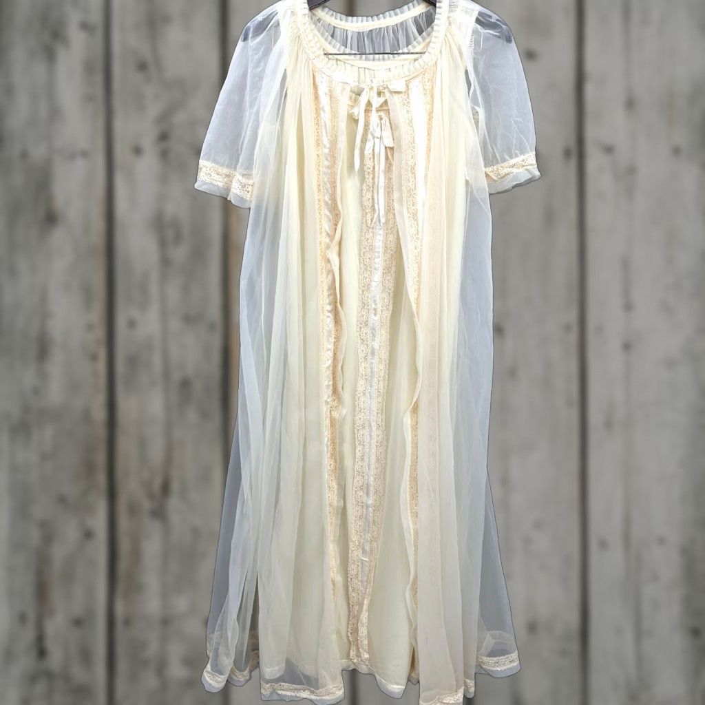 Vintage VINTAGE Tosca Lingerie Boudoir Peignoir Nightgown Womens Small Yellow Chiffon 1970s Victorian Size ONE SIZE - 1 Thumbnail