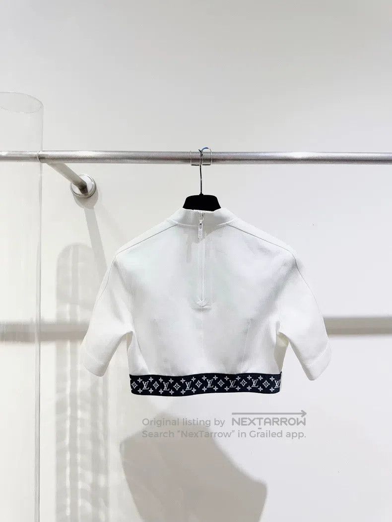 Louis Vuitton Louis Vuitton short sleeves Size XS / US 0-2 / IT 36-38 - 4 Thumbnail
