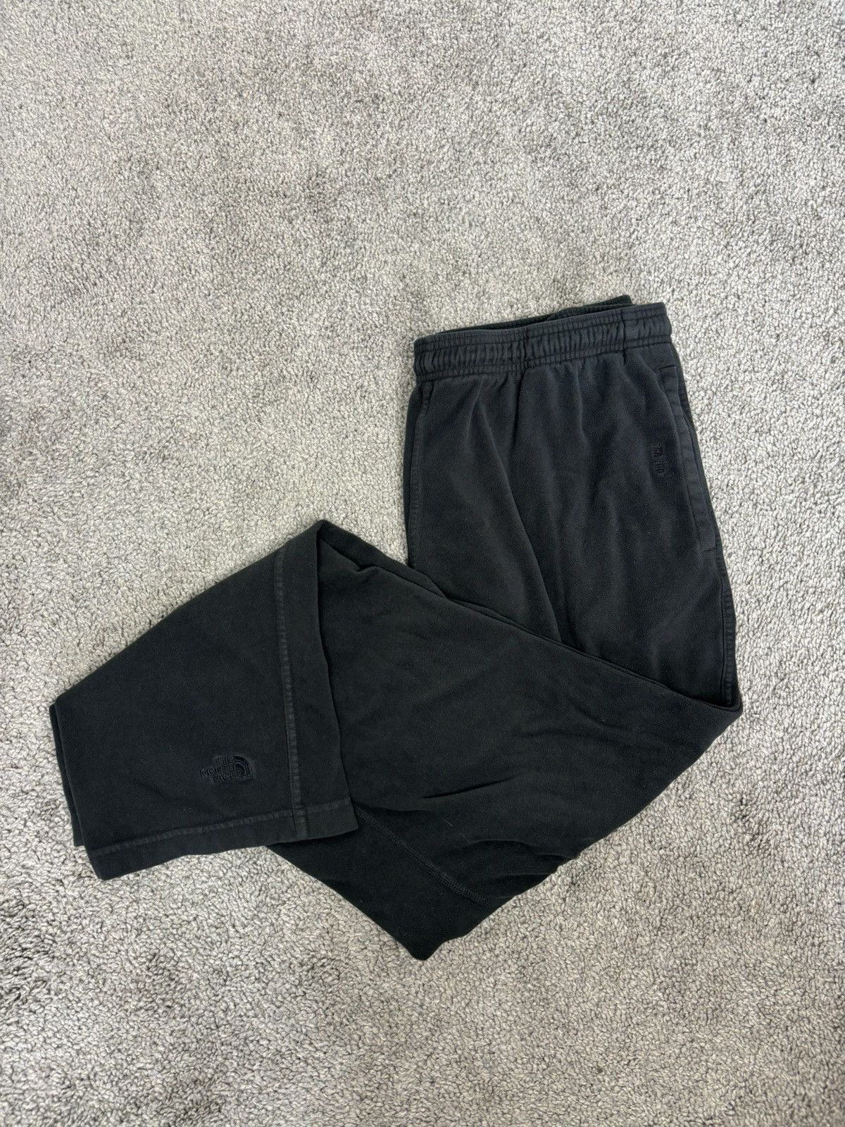 The North Face Y2k black the north face fleece sweatpants Size US 32 / EU 48 - 1 Thumbnail