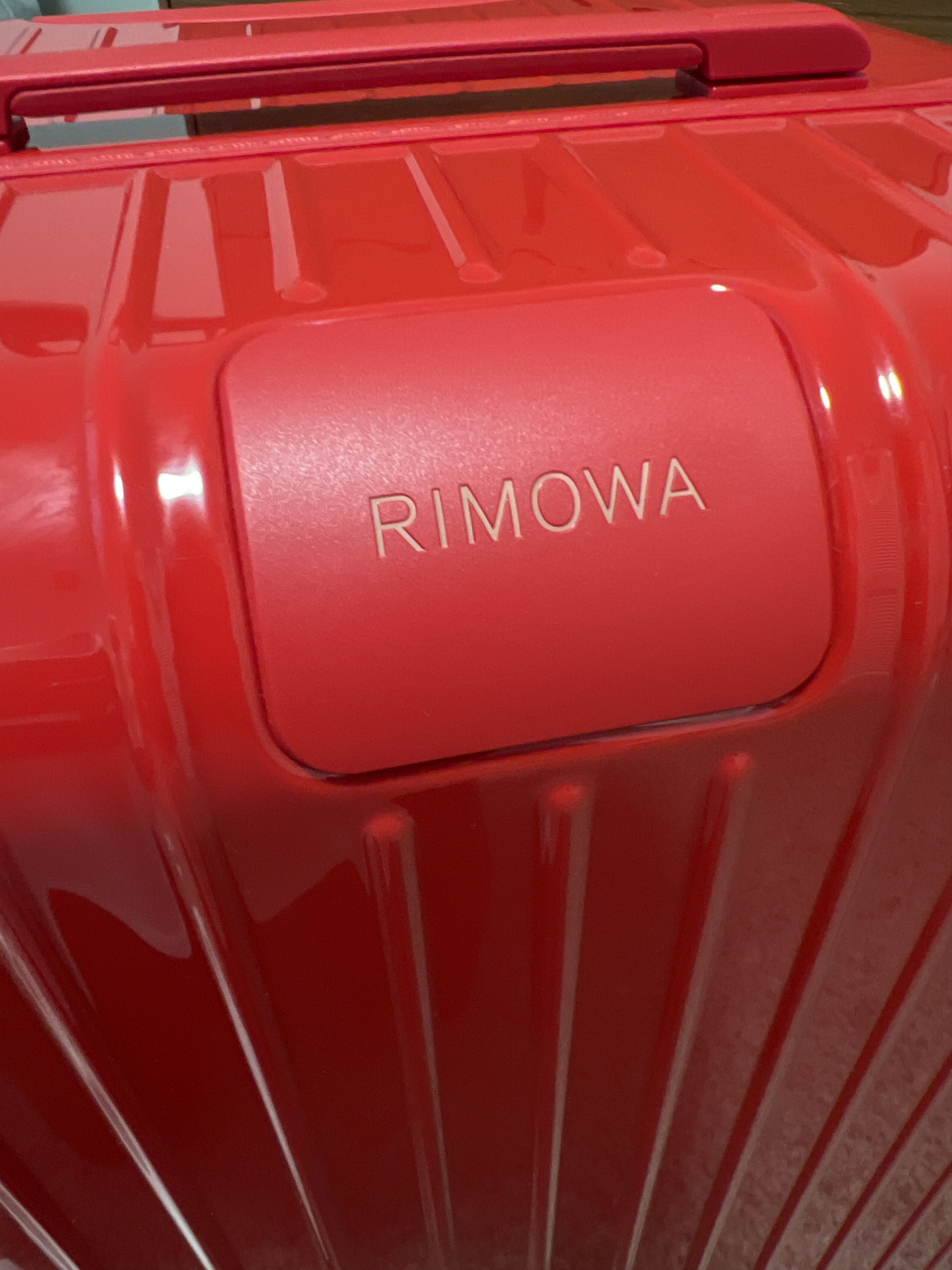 Rimowa Essential Trunk Plus | Grailed