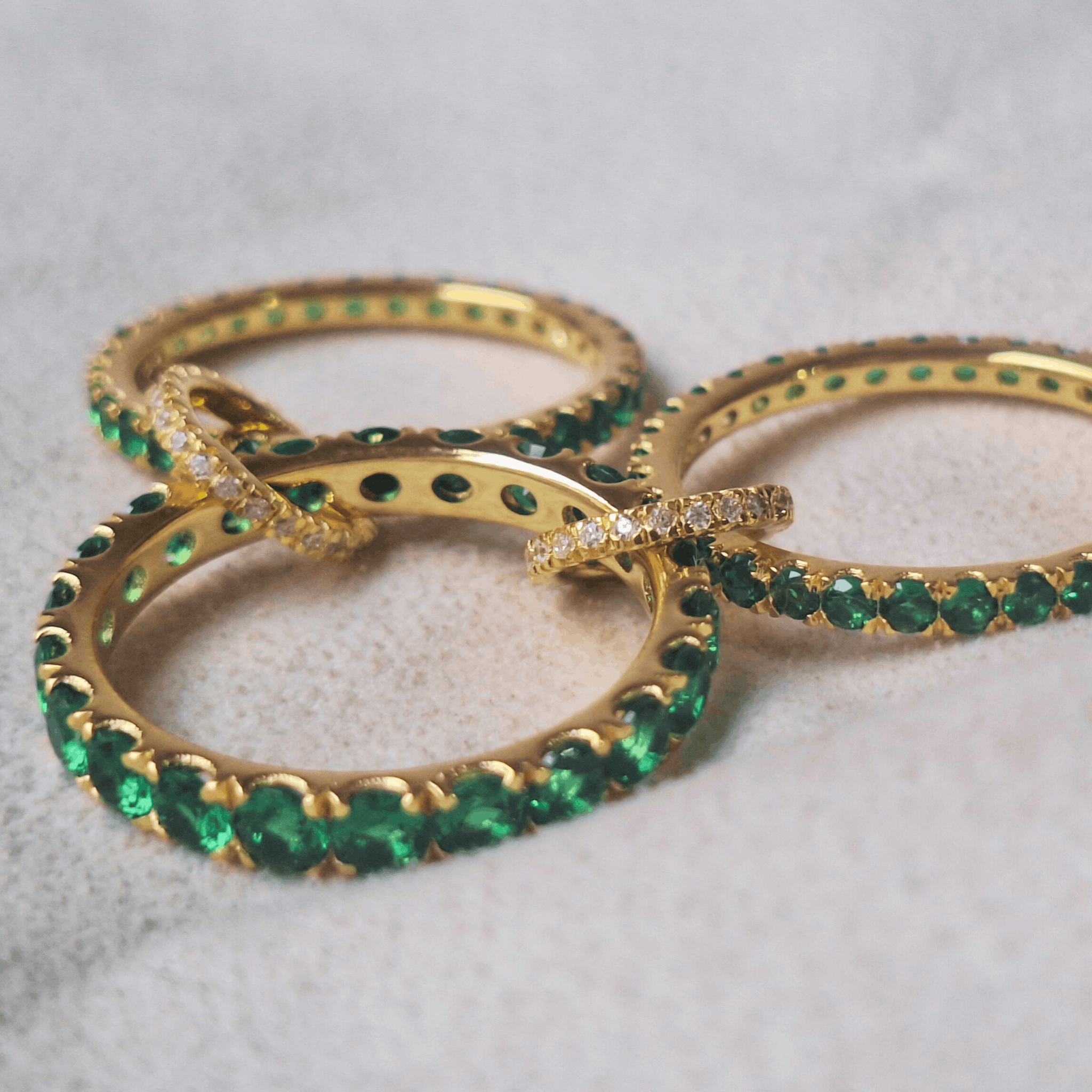 Other Emerald Interconnected Band Ring Size ONE SIZE - 8 Thumbnail