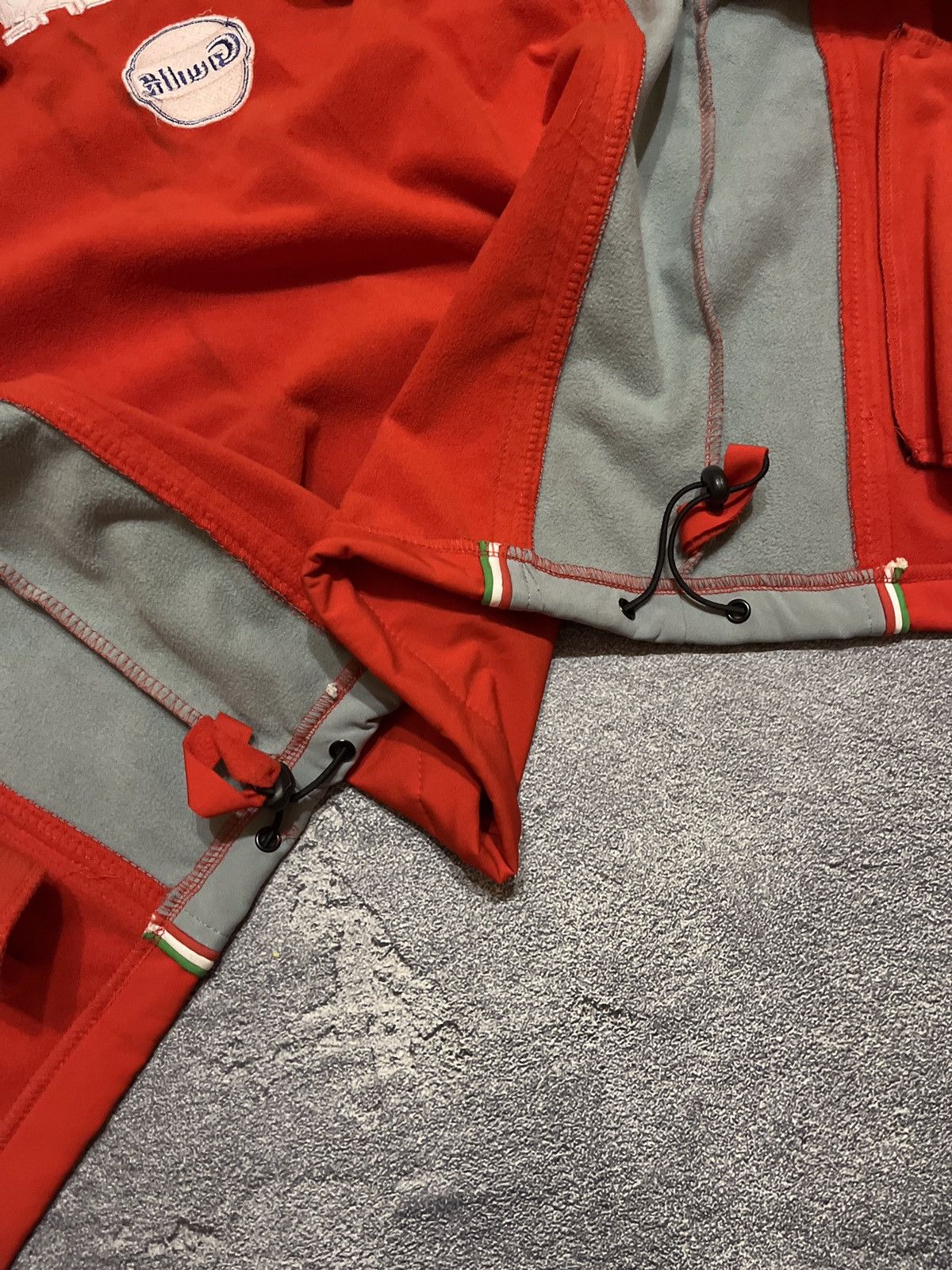 Other Milwaukee Aprilia Racing Team Softshell Jacket Pirelli Size US L / EU 52-54 / 3 - 8 Thumbnail