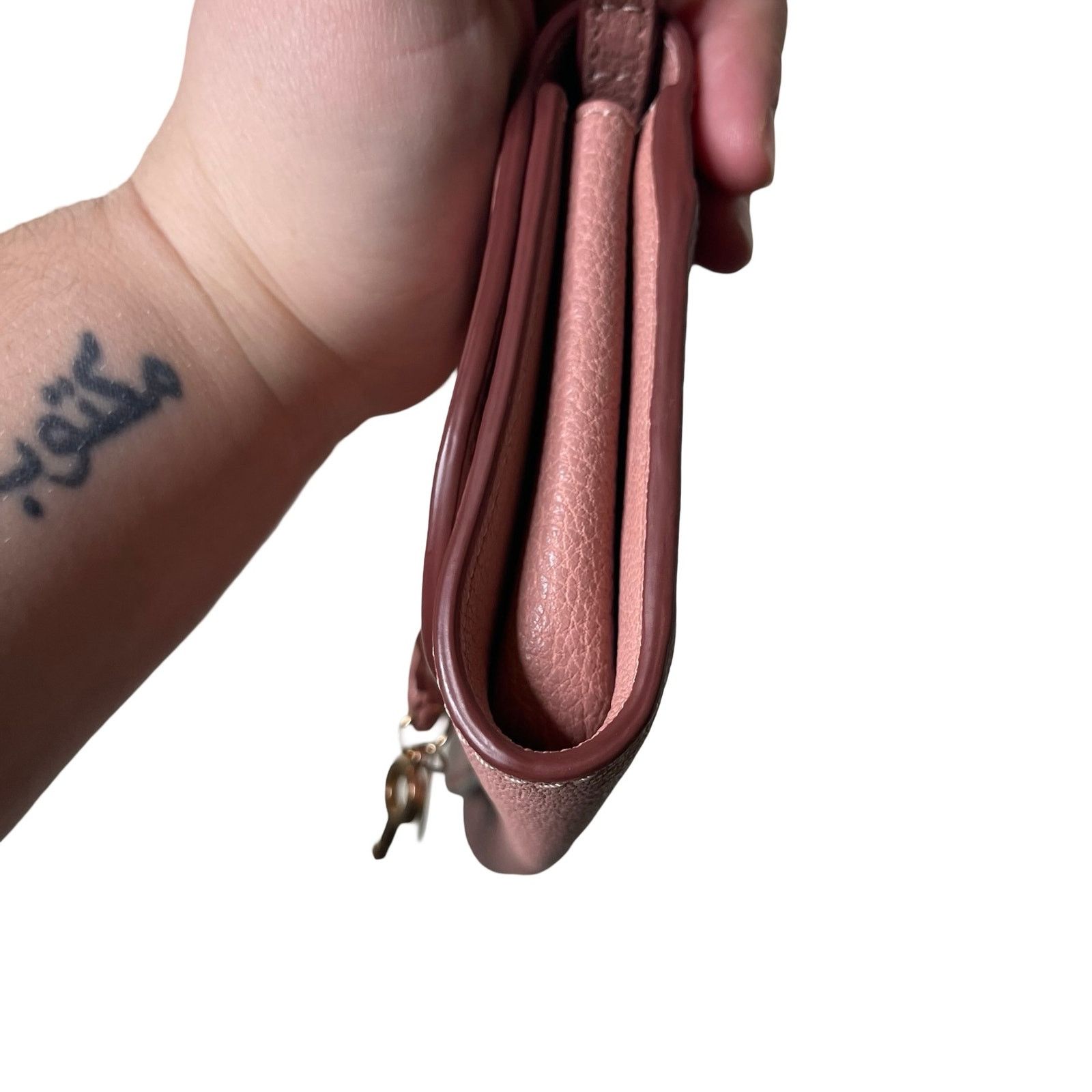 See by Chloe See by Chloé Hana leather chain long wallet in mate pink Size ONE SIZE - 4 Thumbnail