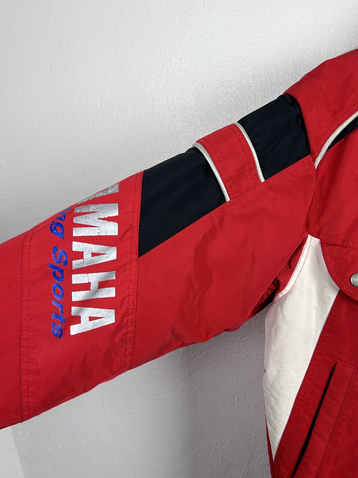 Vintage 80s Vintage Team Yamaha Sports Zippered Racing Jacket In Red Size US L / EU 52-54 / 3 - 6 Thumbnail