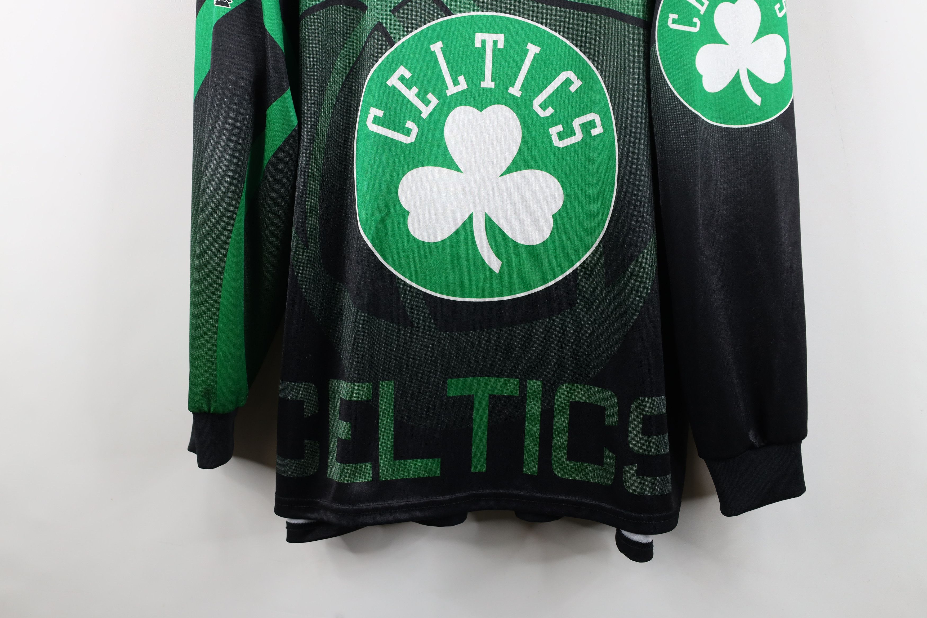 Majestic Vintage 90s Majestic Basketball All Over Print T-Shirt USA Size US L / EU 52-54 / 3 - 3 Thumbnail