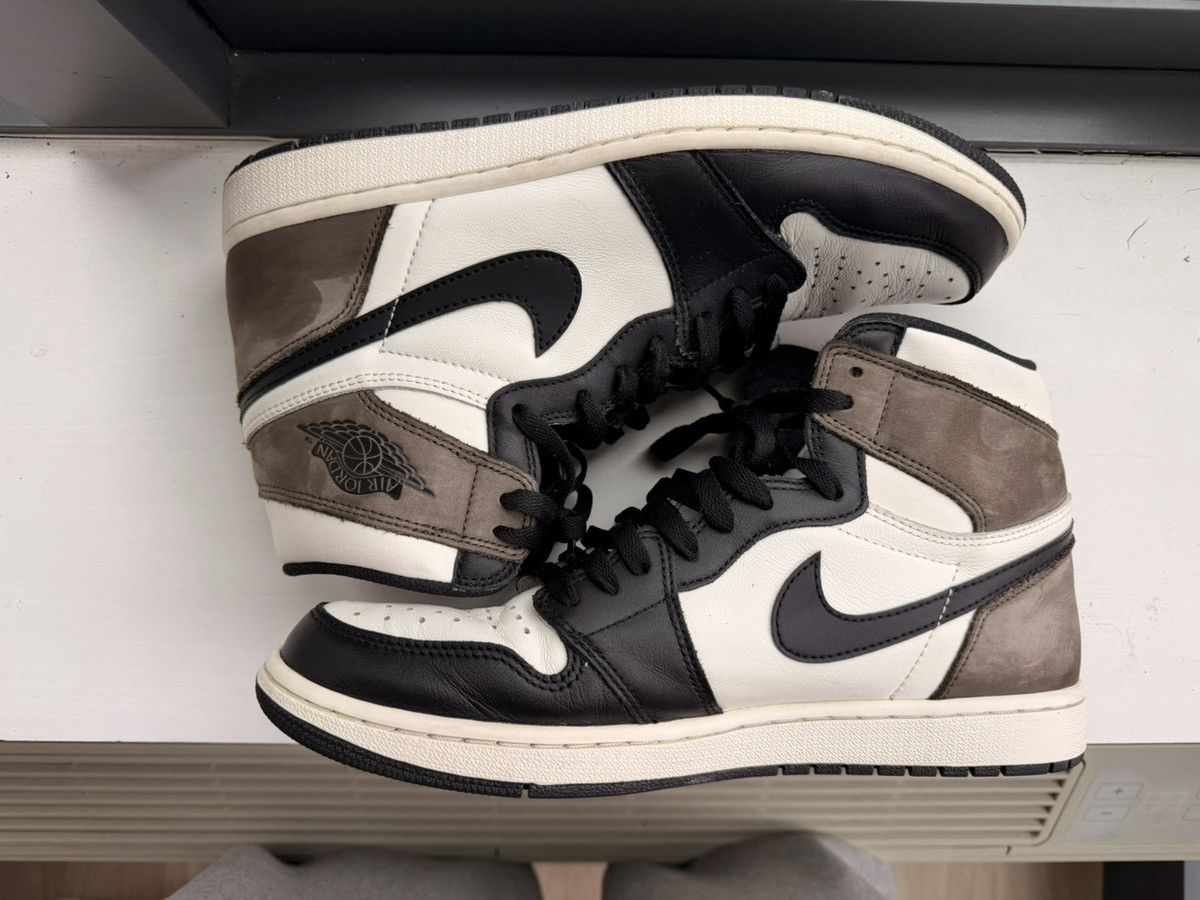 Jordan Brand Nike Air Jordan 1 Mocha Size US 11 / EU 44 - 7 Thumbnail