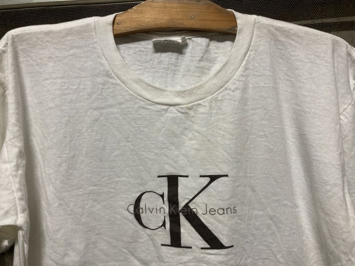 Calvin Klein Vintage T-shirt Calvin Klein 90s Size US L / EU 52-54 / 3 - 2 Thumbnail