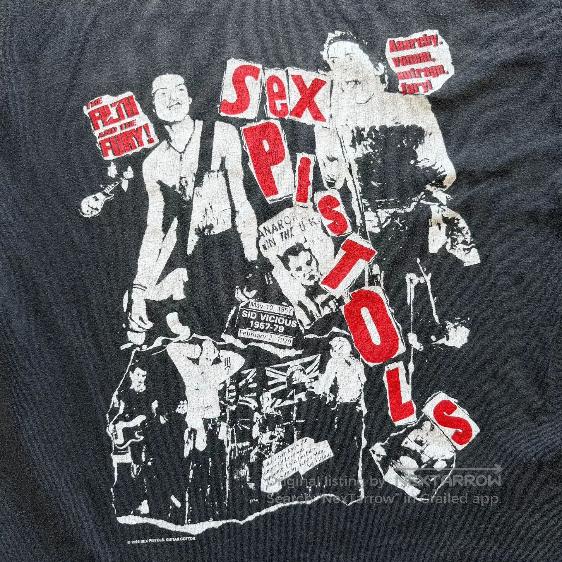Vintage Vintage Sex Pistols 90s Band Tee. Size US S / EU 44-46 / 1 - 2 Thumbnail