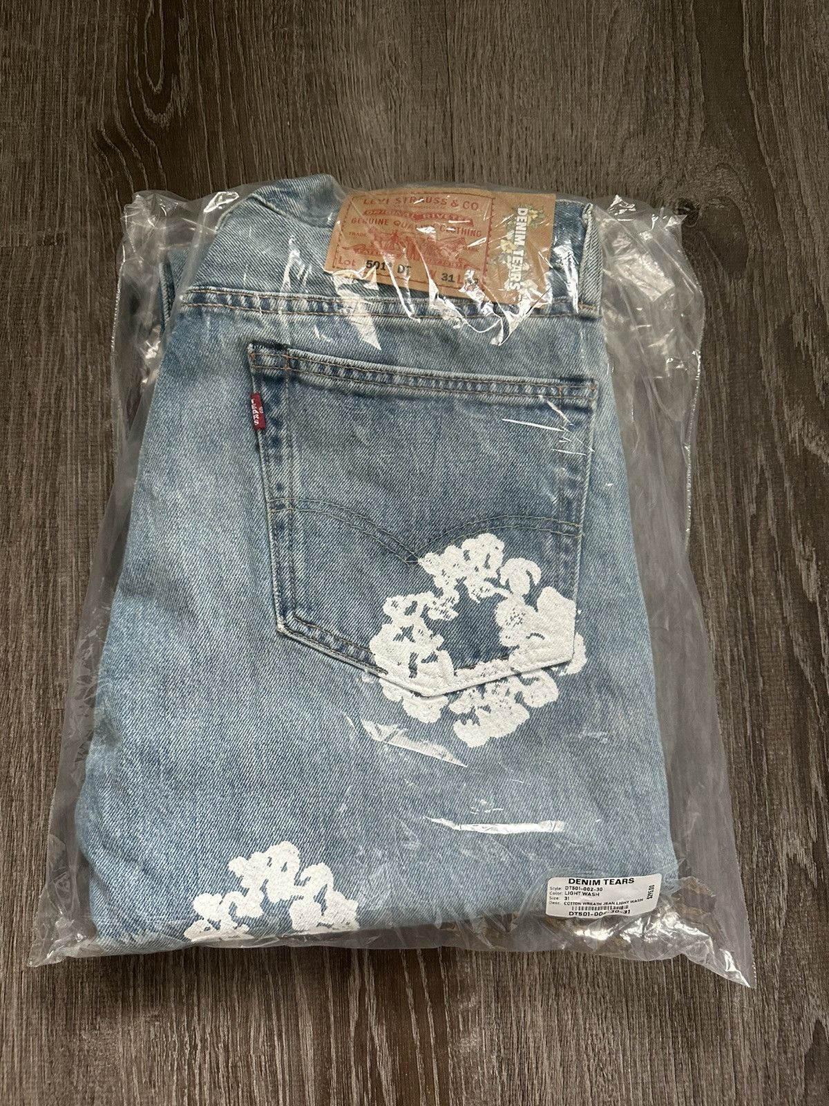 Levi's Denim Tears Wreath Jeans 31x32 | Grailed