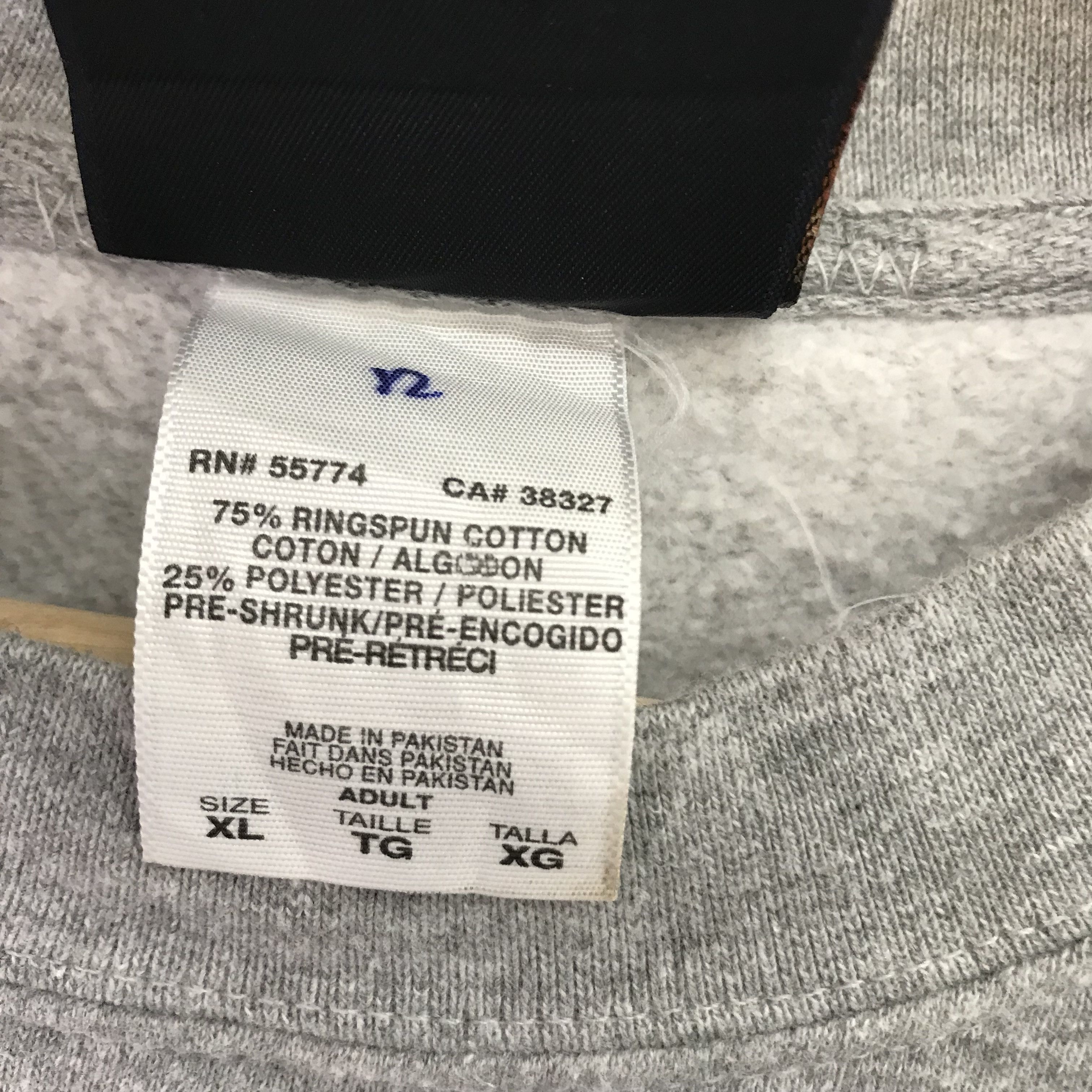 Vintage Vintage University Of Lynchburg Gray Sweatshirt Large - 374 Size US L / EU 52-54 / 3 - 10 Thumbnail