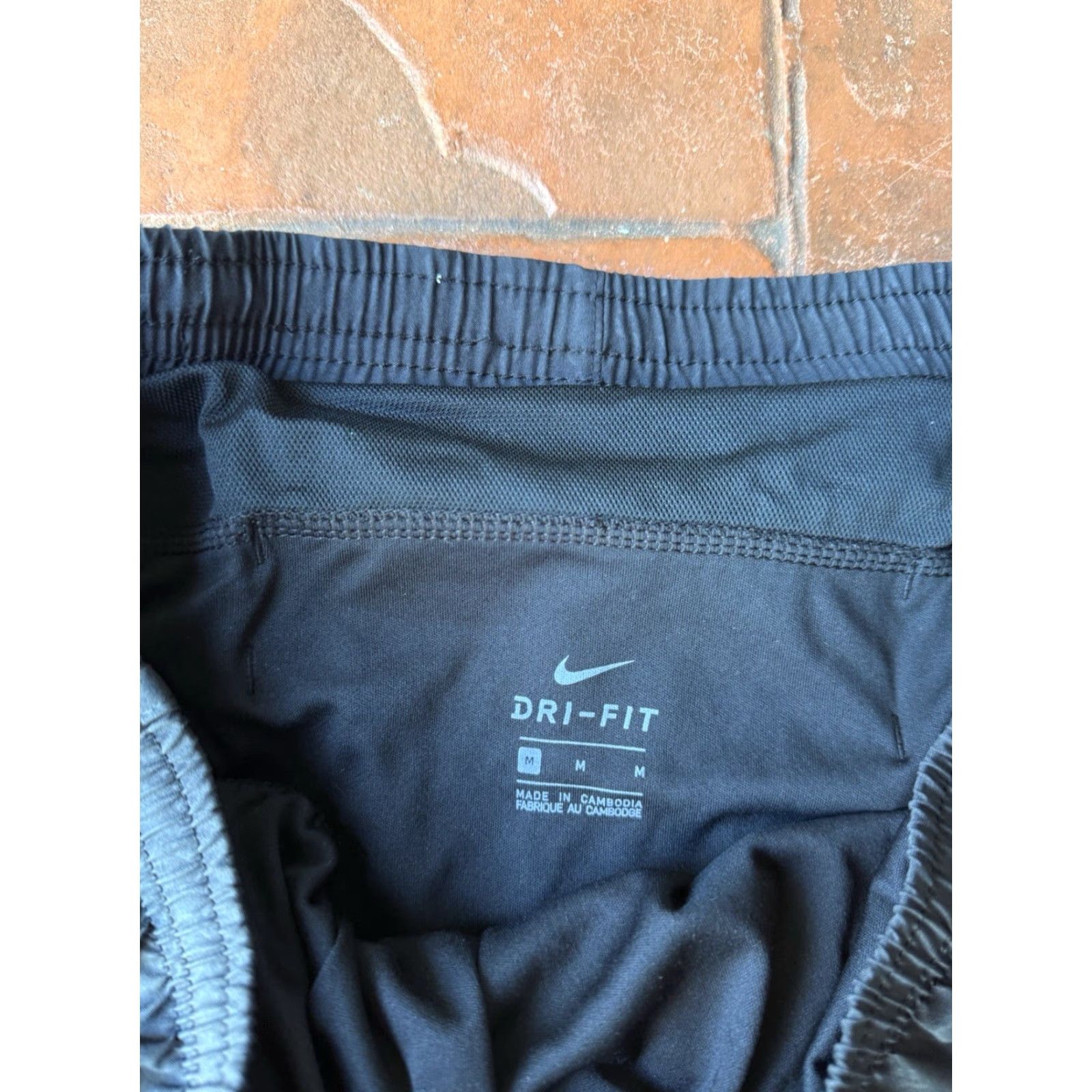 Nike Nike Women’s Shorts Running Lining Core Flex Elevated Black Medium ADV Swift Size 32" / US 10 / IT 46 - 2 Thumbnail