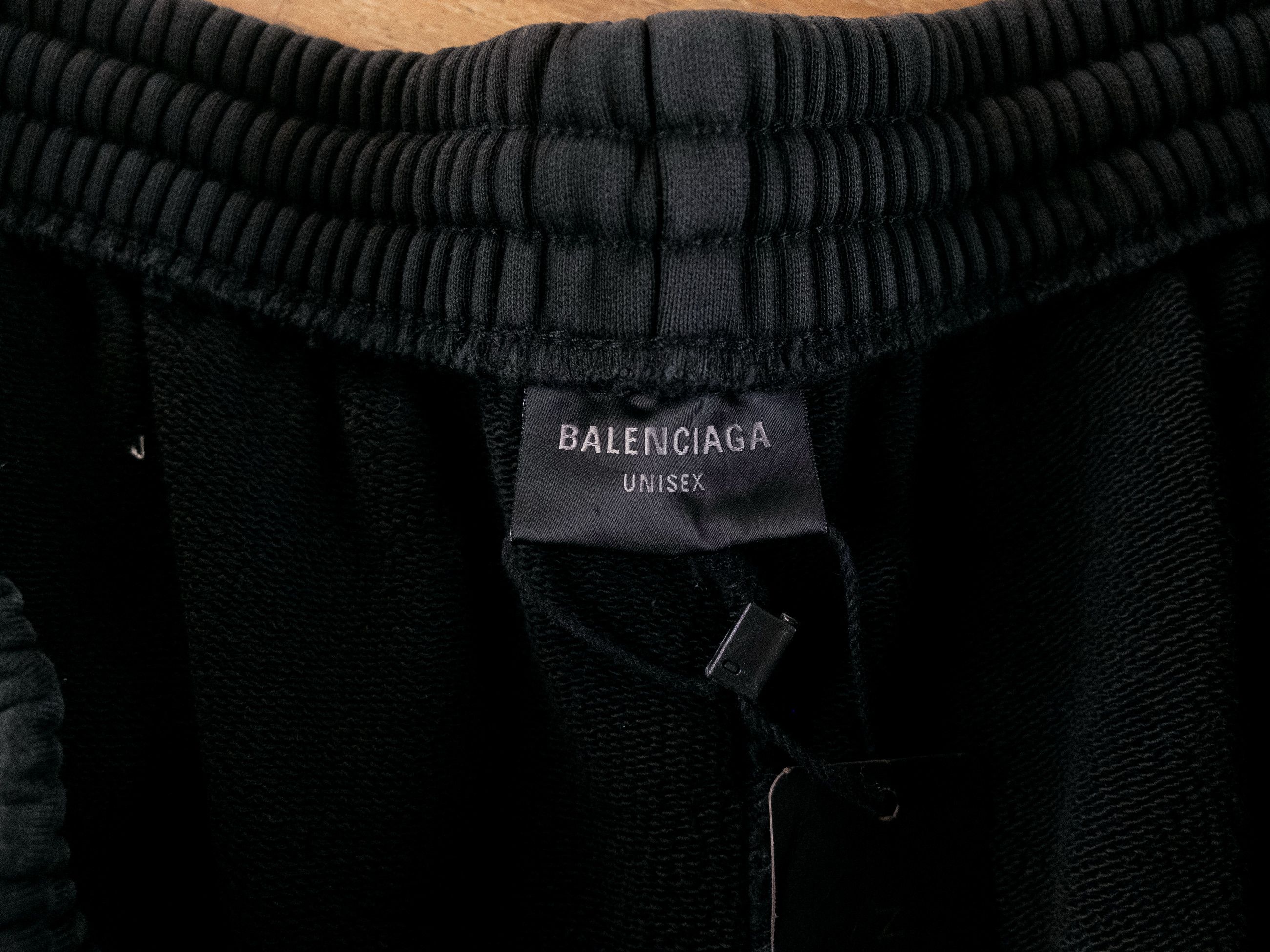Balenciaga BALENCIAGA black jersey cotton logo sweat shorts Large q Size US 32 / EU 48 - 8 Thumbnail