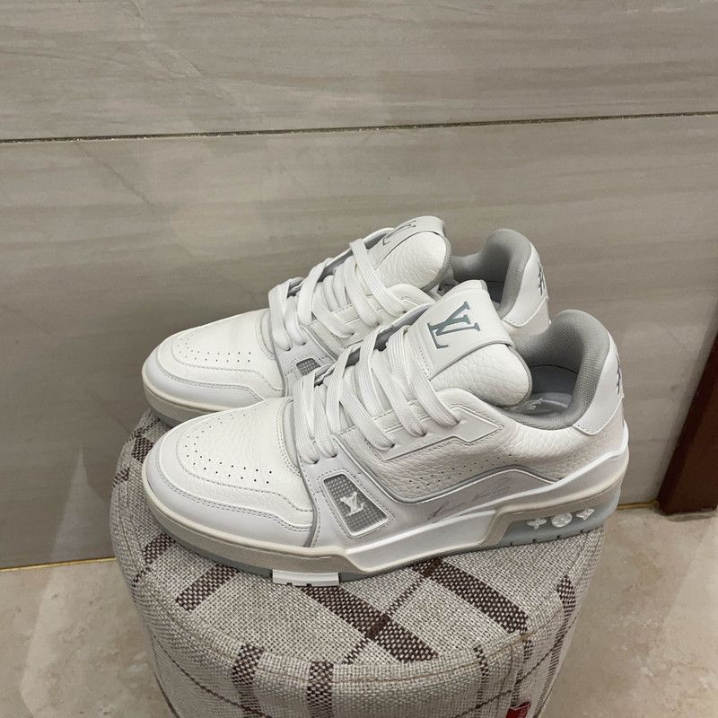 Louis Vuitton Louis Vuitton Trainer Low-Top Fashion Sneakers 0079 Size US 10 / EU 43 - 1 Thumbnail