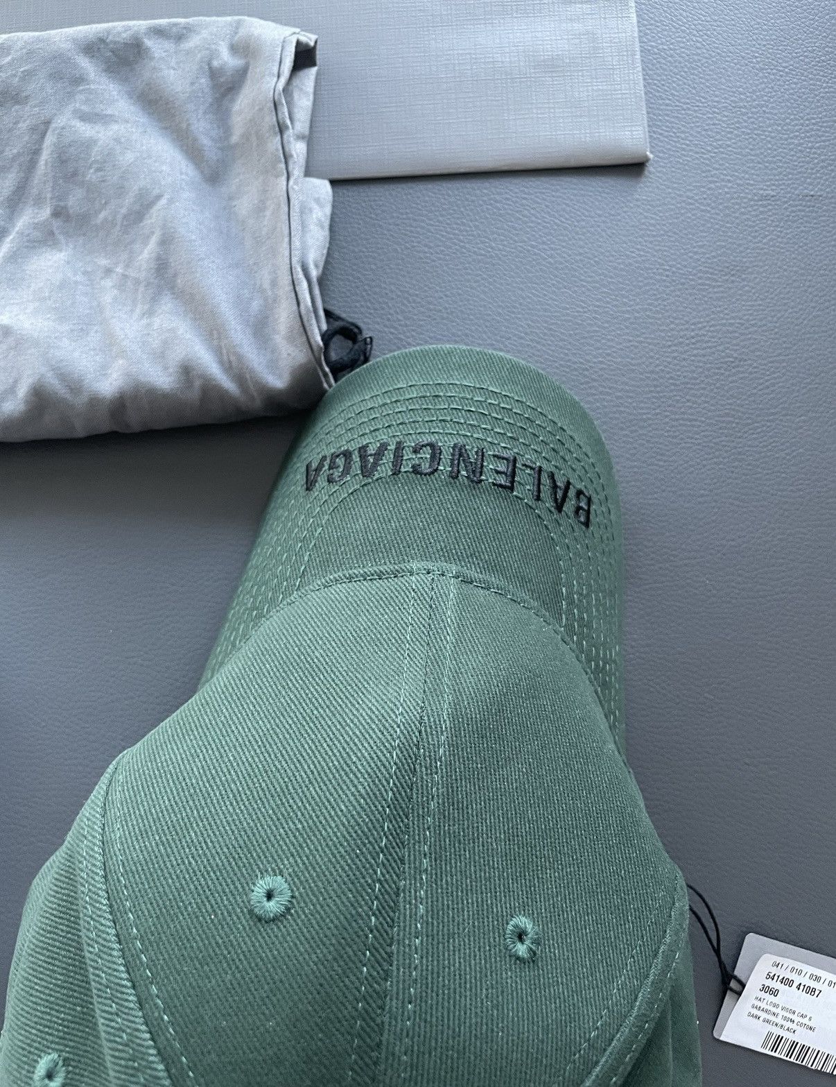 Balenciaga Balenciaga Logo Super Runway Hat Brand New w Tags Giftable Size ONE SIZE - 3 Thumbnail