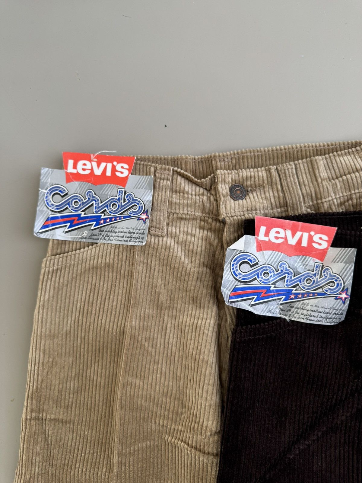 Levi's Vintage Clothing Vintage Deadstock Levi’s Bootcut Corduroy Size 26" / US 2 / IT 38 - 3 Thumbnail
