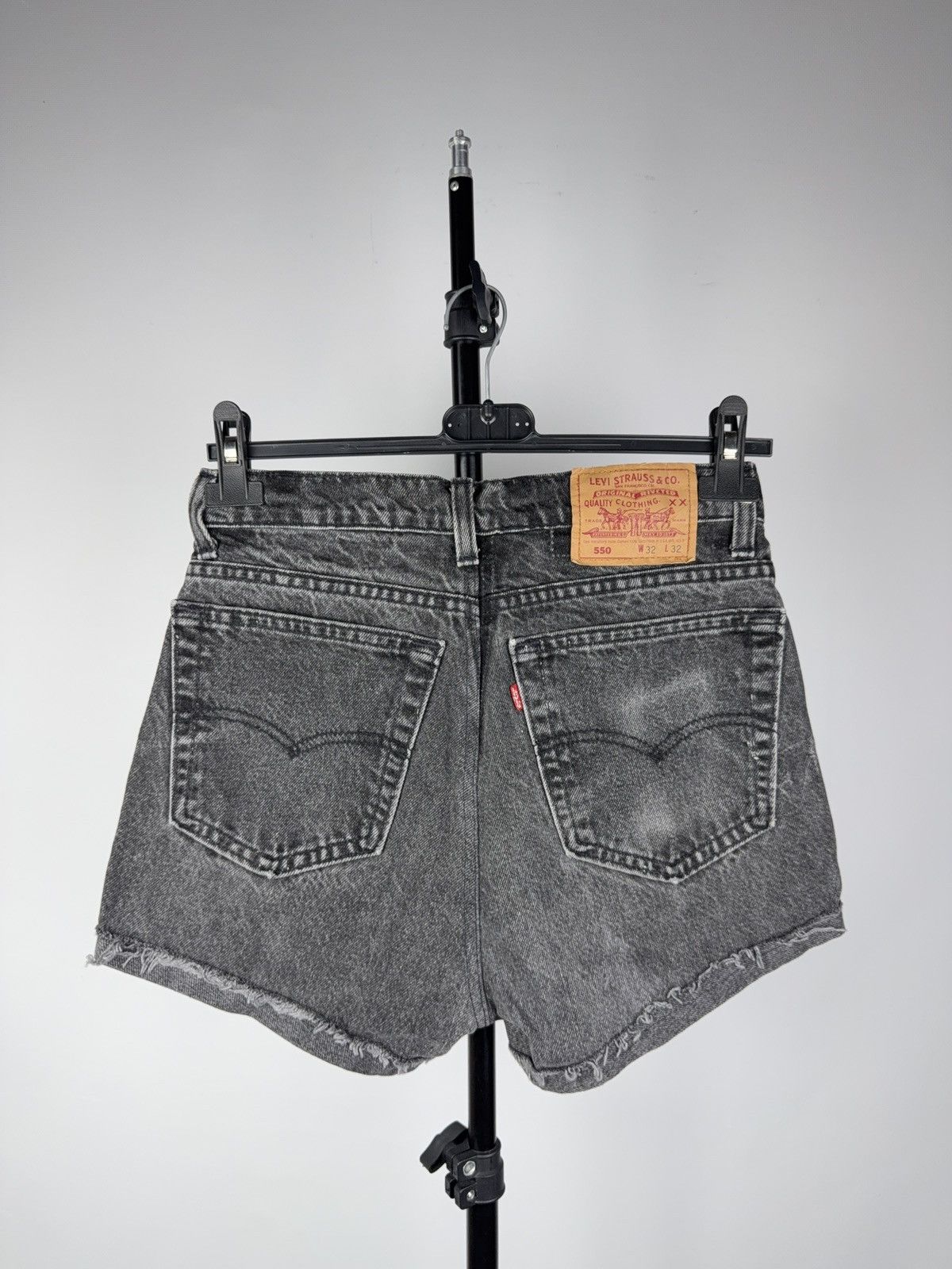 Levi's Vintage Clothing Vintage 90s USA Levi’s Retro Rework Women’s Denim Shorts Size 27" / US 4 / IT 40 - 4 Thumbnail