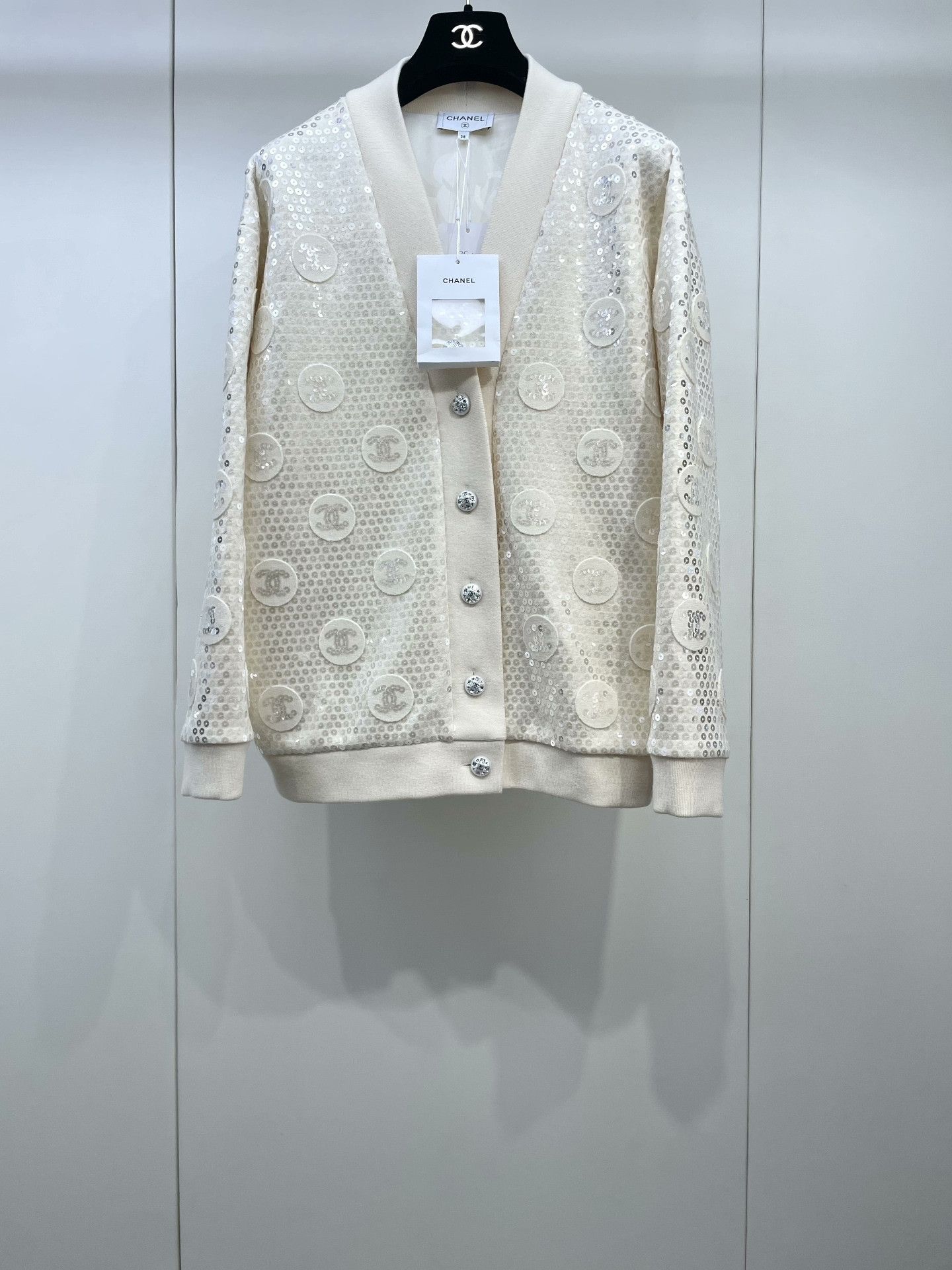 Chanel Chanel 23S Double C Sequin Jacket Size S / US 4 / IT 40 - 1 Thumbnail