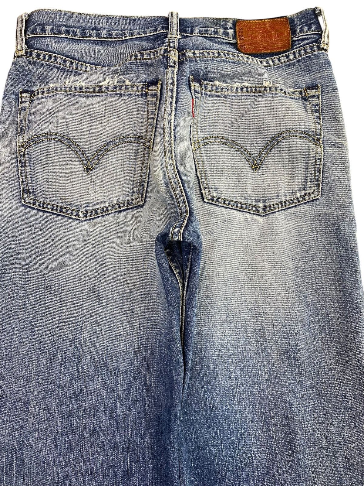 Levi's Levi’s Light Wash Distressed Whiskered Straight Leg Sytle Size US 30 / EU 46 - 4 Thumbnail