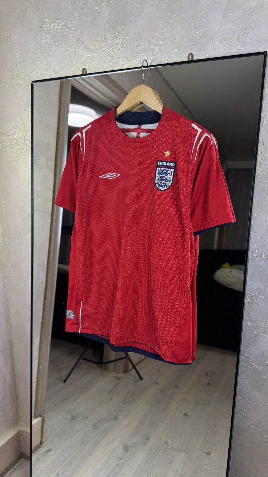 Umbro England Away 2004-06 Umbro Vapa-Tech Jersey | St George Deta Size US M / EU 48-50 / 2 - 1 Thumbnail