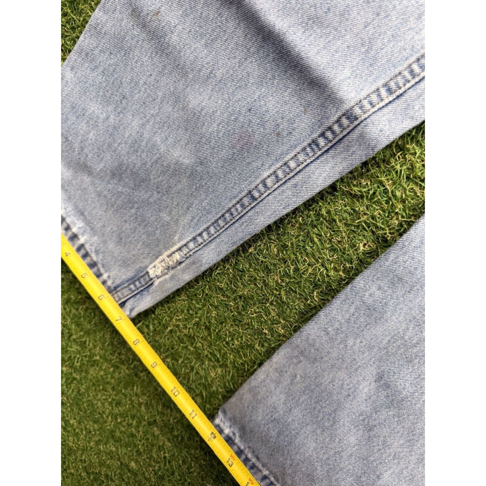 Levi's VINTAGE Levi's SilverTab Baggy Jeans Mens 30x32 Light Wash Denim 90s Relaxed Baggy Straight 5-Pocket Blue Cotton Jeans Mens Levi's Silvertab 90s Theme Size US 30 / EU 46 - 4 Thumbnail