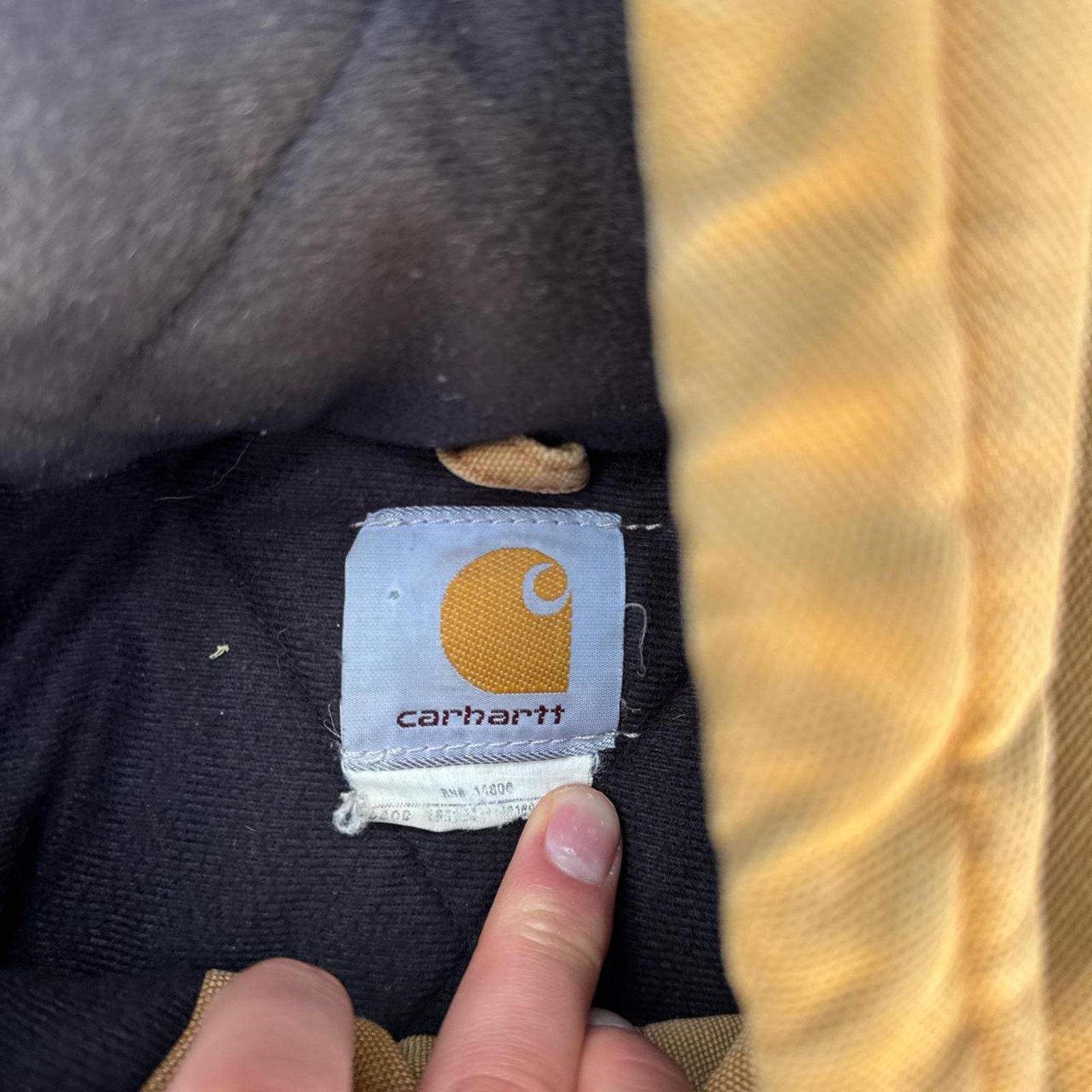 Carhartt Vintage Tan Carhartt Hooded Jacket – Size XL Size US XL / EU 56 / 4 - 5 Thumbnail