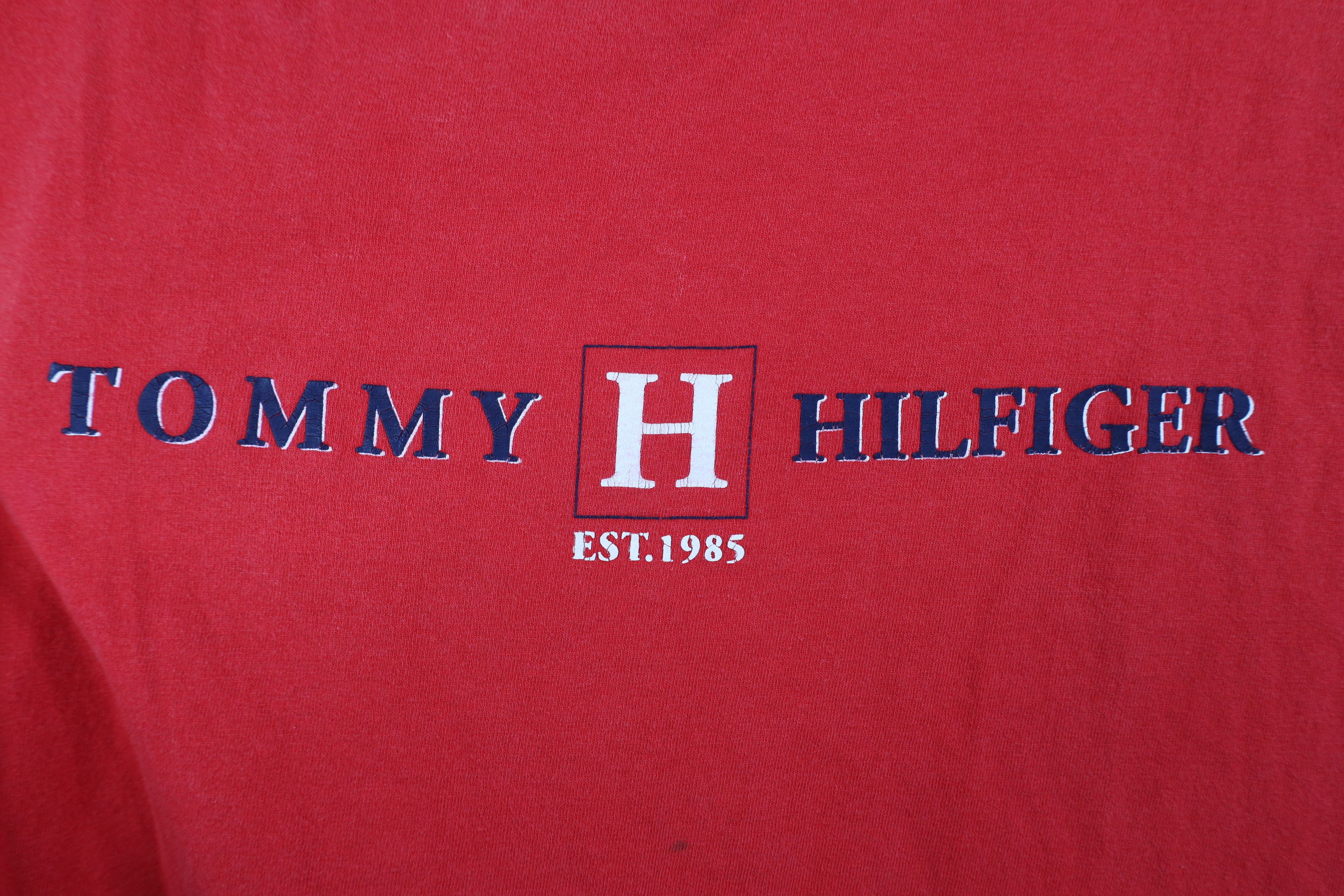 Tommy Hilfiger Vintage 90s Tommy Hilfiger Short Sleeve T-Shirt Red Size US L / EU 52-54 / 3 - 4 Thumbnail