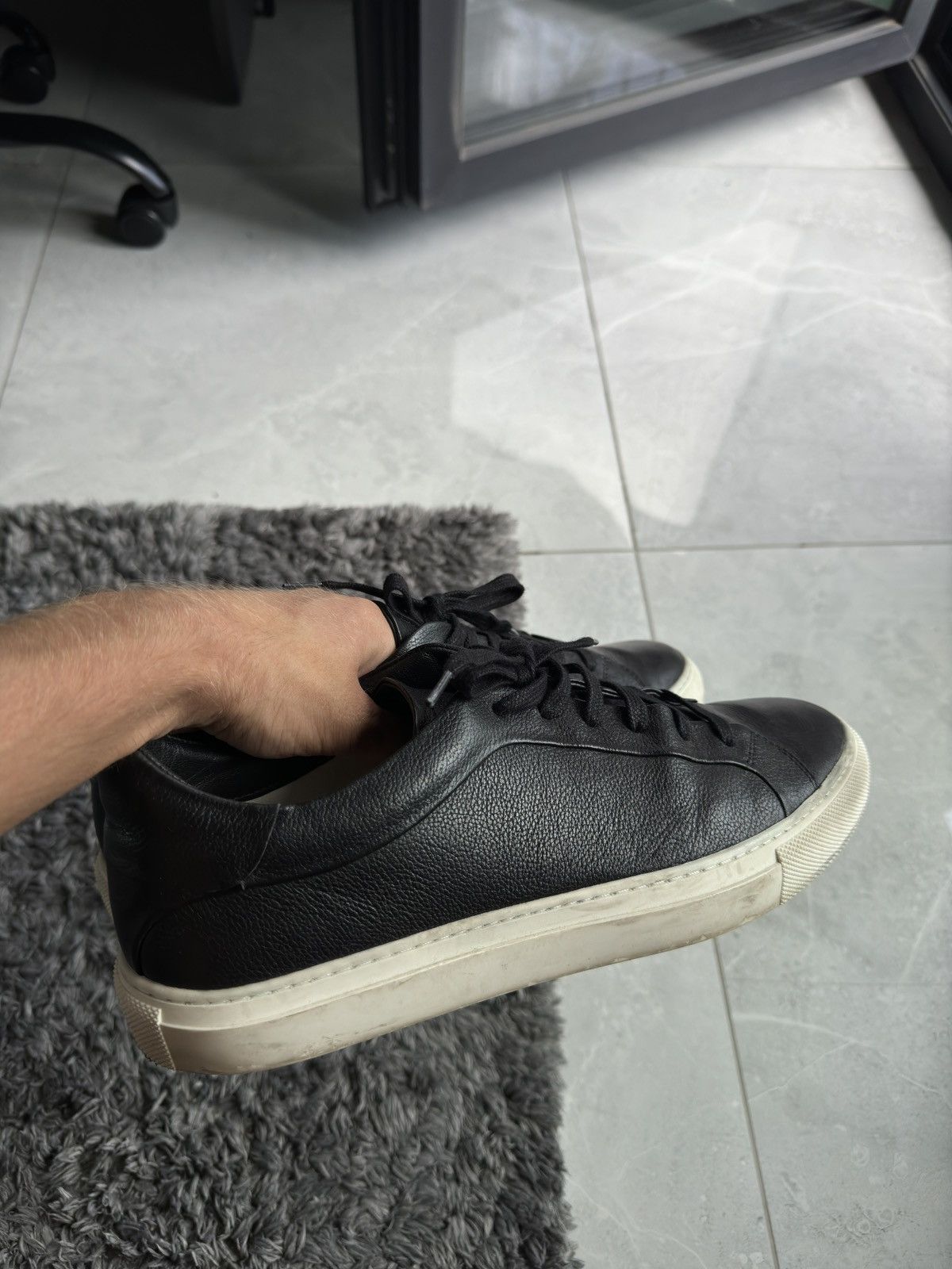 Massimo Dutti Massimo Dutti leather classic sneakers lace up Size US 10 / EU 43 - 1 Thumbnail