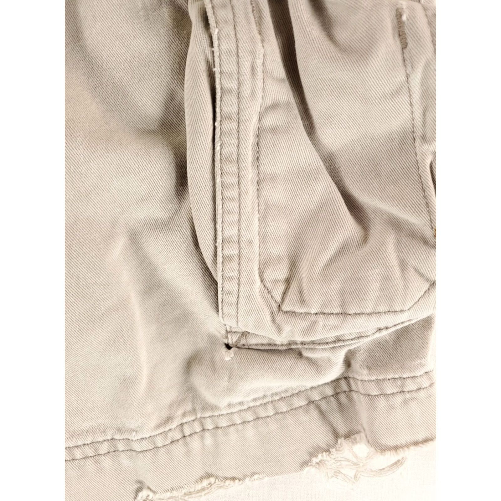 Abercrombie & Fitch Abercrombie & Fitch Cargo Shorts Tan Distressed Holes Zip Drawstring Mens 32 Beige Size US 32 / EU 48 - 4 Thumbnail