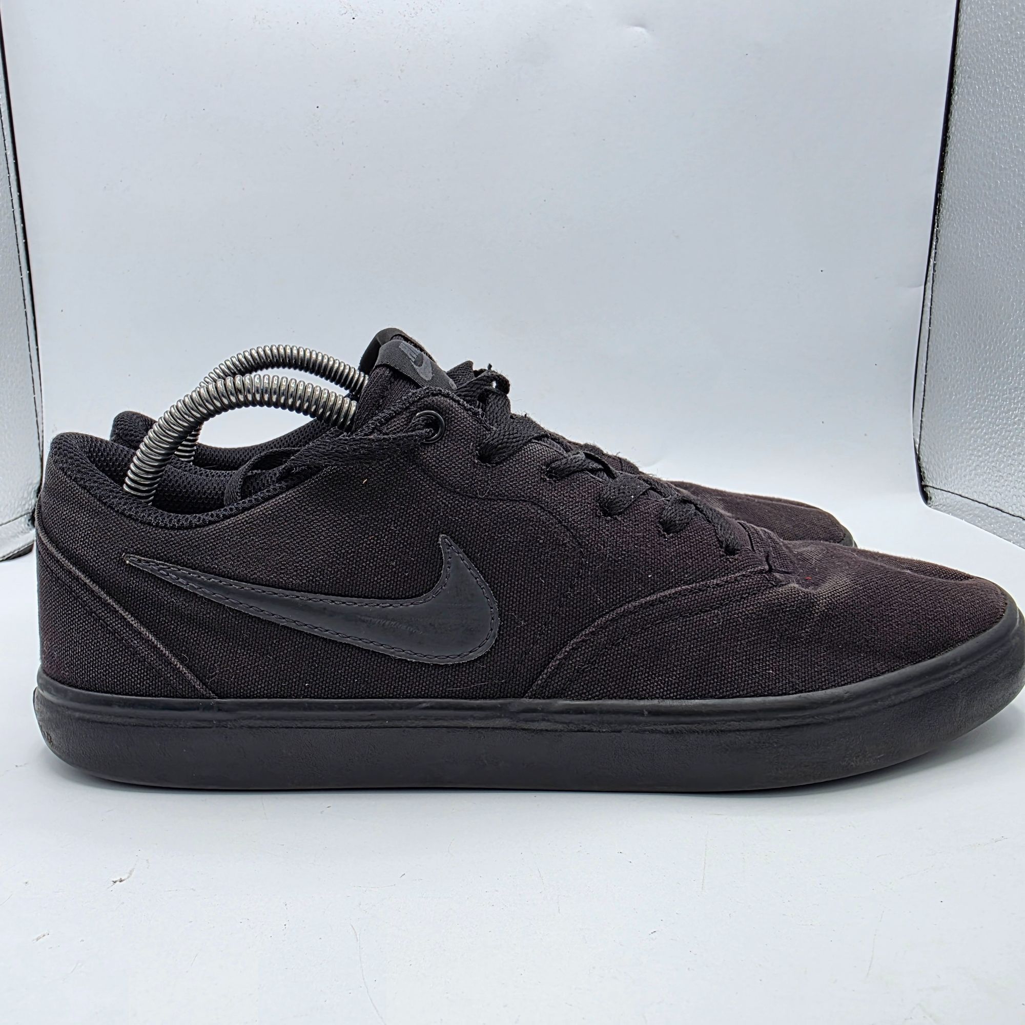 Nike Nike SB Check Solarsoft Mens Size 9.5 Triple Black Sneaker S Size US 9.5 / EU 42-43 - 12 Thumbnail