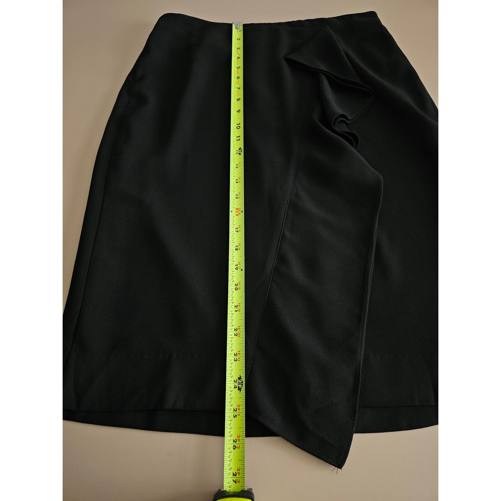 J.Crew NWT J. CREW Black Ruffle Pencil Skirt No. 3 365 Crepe 8 Size 30" / US 8 / IT 44 - 4 Thumbnail