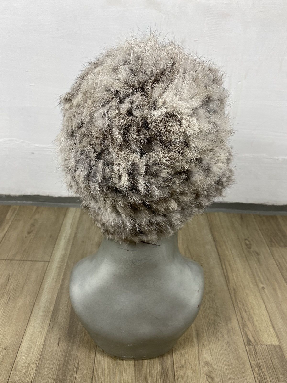Japanese Brand Override Fur Beanie Hats Size ONE SIZE - 4 Thumbnail