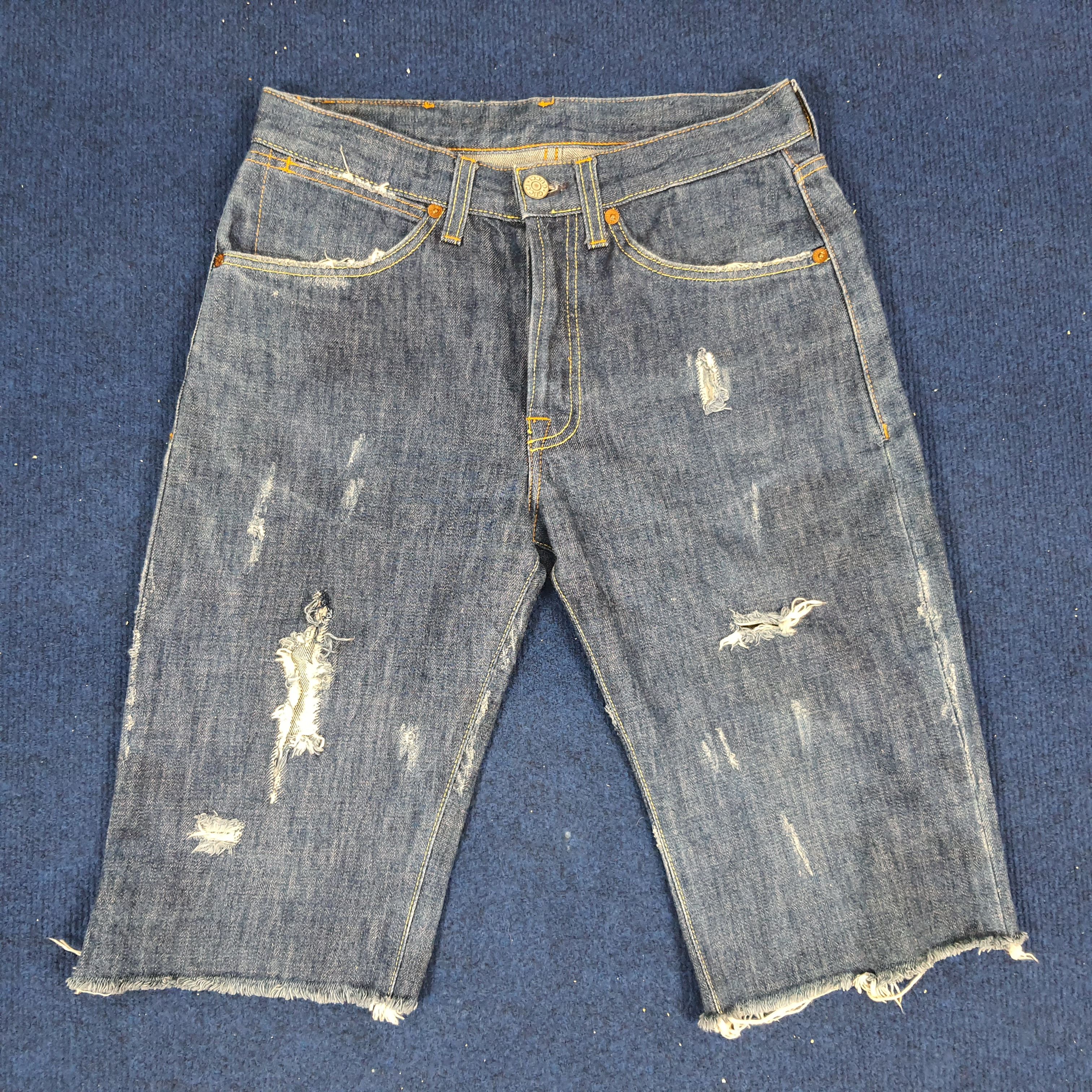 Gucci Vintage GUCCI Italian Brand Distressed Short Jeans Size US 27 - 1 Thumbnail