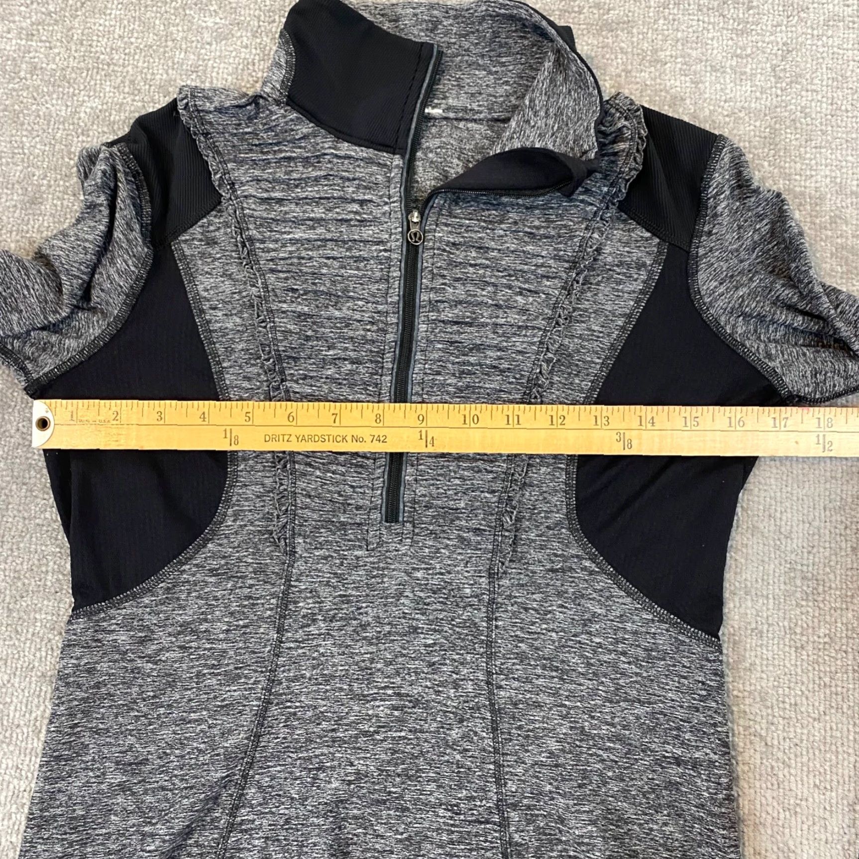 Lululemon Lululemon Jacket Womens 8 Gray Black Running Ruffles 1/2 Zip Activewear Pullover Size M / US 6-8 / IT 42-44 - 5 Thumbnail