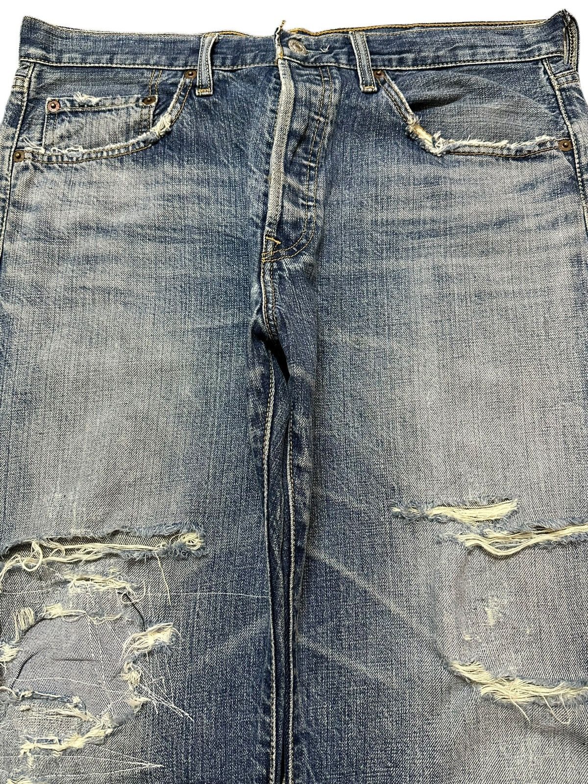 Levi's Vintage 90s Levis 501 Faded Wash Distressed Baggy Jeans Size US 33 - 3 Thumbnail