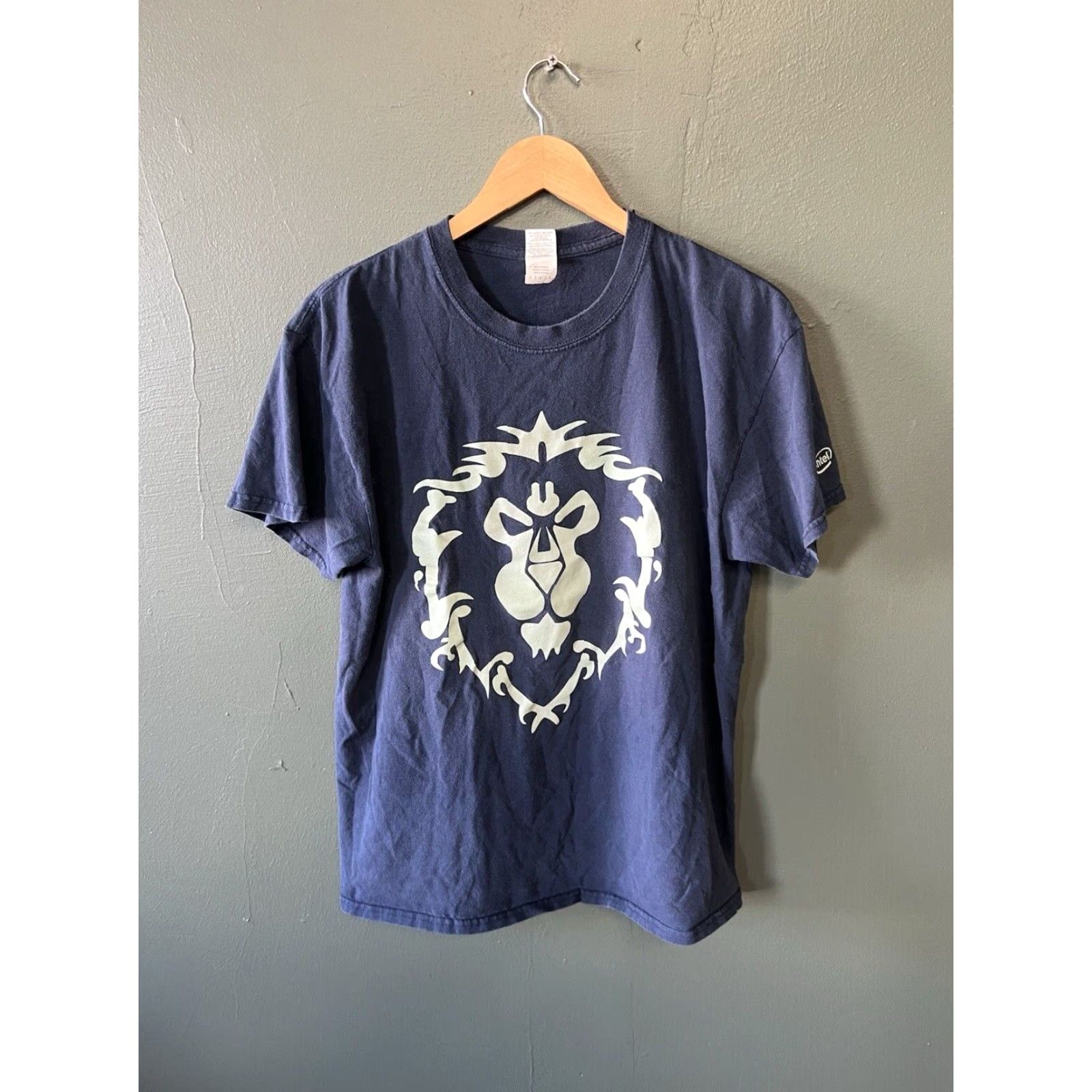 Vintage VINTAGE World Of Warcraft Alliance T Shirt Lion Logo Crew Neck Blue L Men's? Size US L / EU 52-54 / 3 - 2 Thumbnail