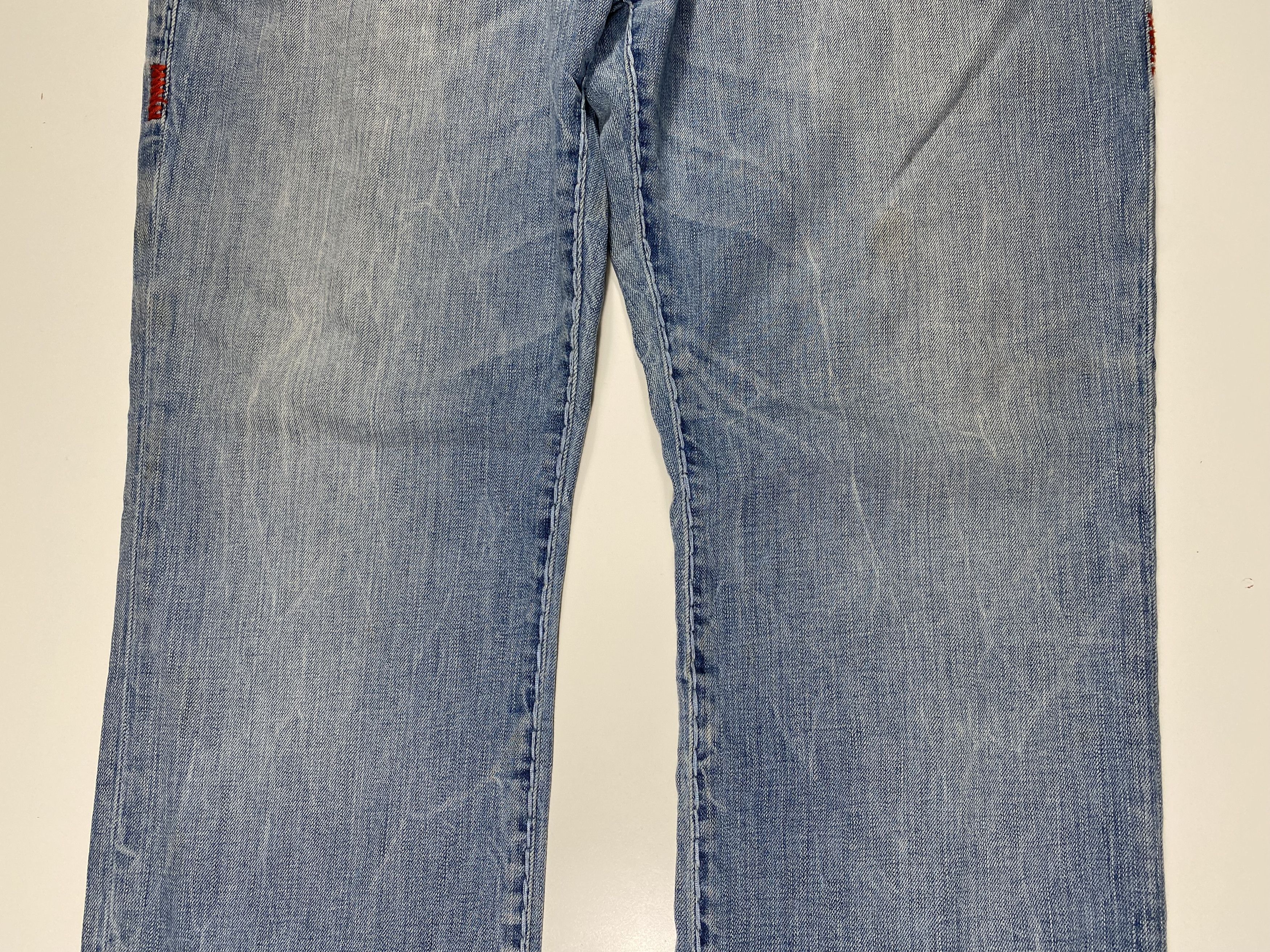 True Religion True Religion Ricky w/ Flaps Red Stitch Relaxed Jeans 38x32 Size US 38 / EU 54 - 3 Thumbnail