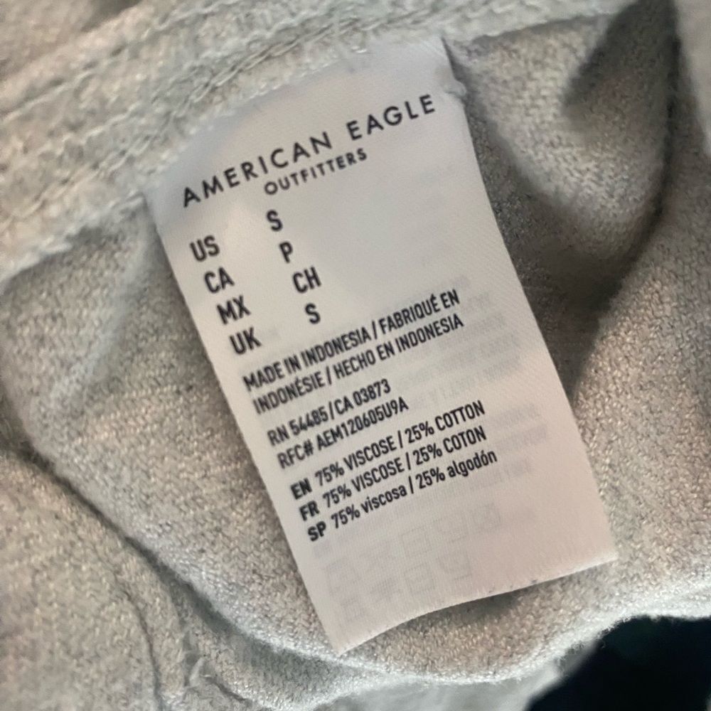 American Eagle Outfitters American Eagle Gray Soft Button Down Shirt Women’s Size Smal Size S / US 4 / IT 40 - 5 Thumbnail