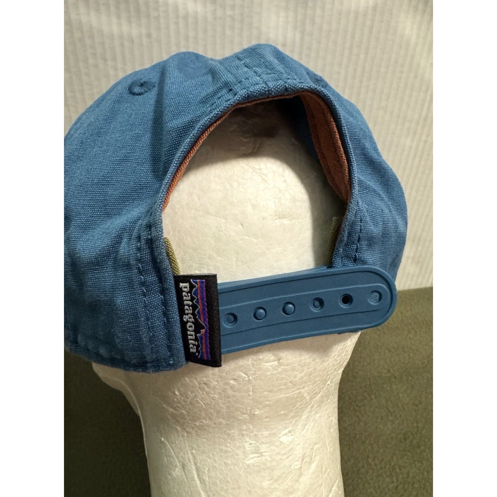 Patagonia PATAGONIA P-6 Label Trad Cap Hat Ventura CA Patch Blue Denim Brim NetPlus OSFM Mens Hat Size ONE SIZE - 5 Thumbnail