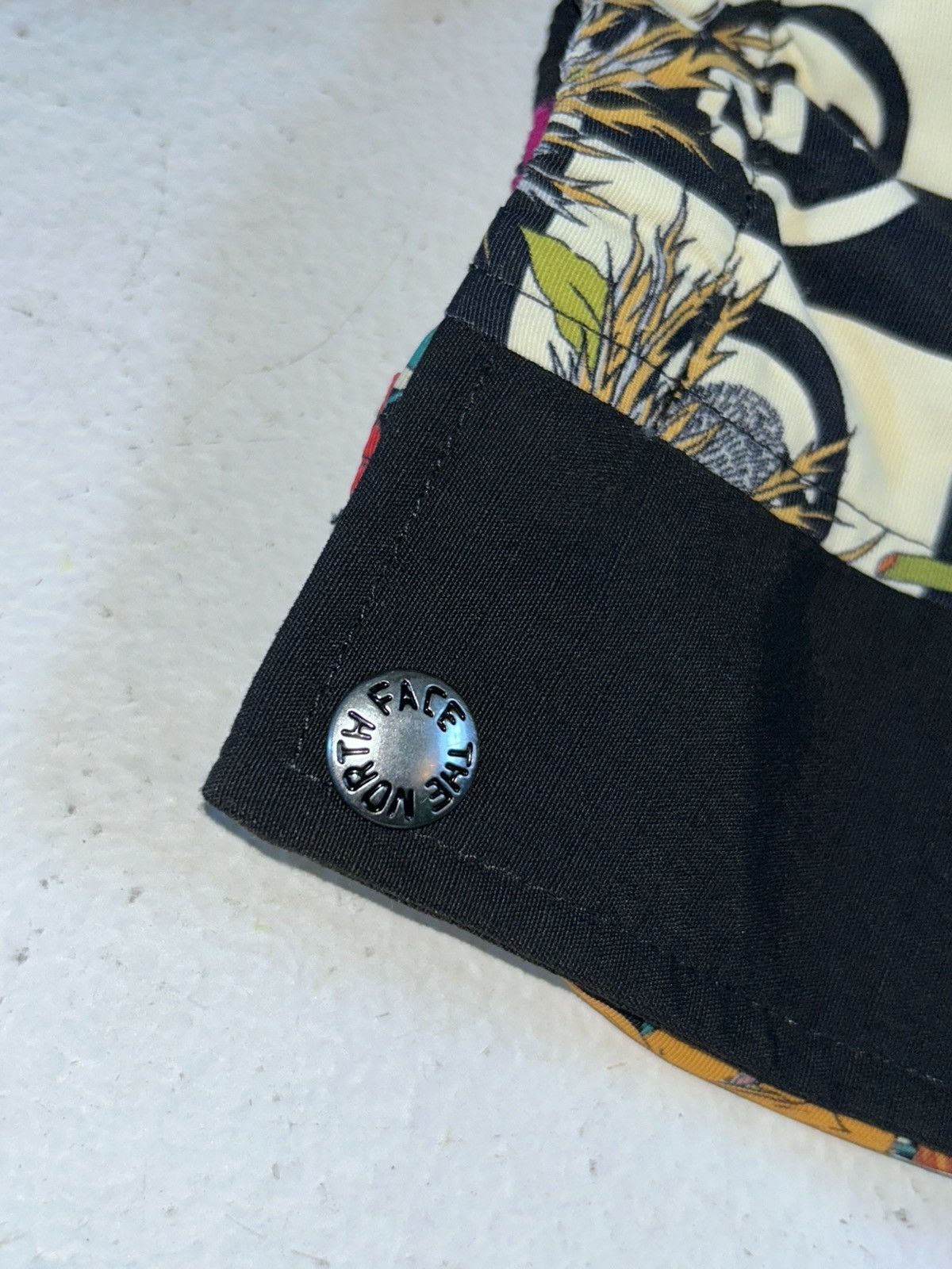 Gucci × The North Face Gucci x The North Face Mountain Light Sample Ski Pant Size US 32 / EU 48 - 3 Thumbnail