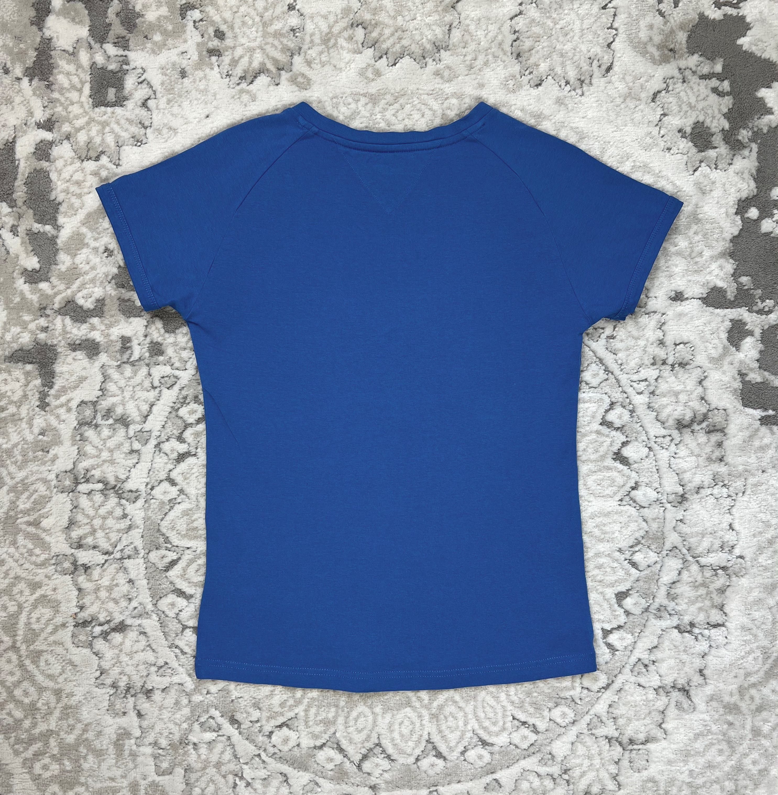 Tommy Hilfiger Vintage Y2K Hilfiger Denim V-Neck T-Shirt Size M / US 6-8 / IT 42-44 - 7 Thumbnail