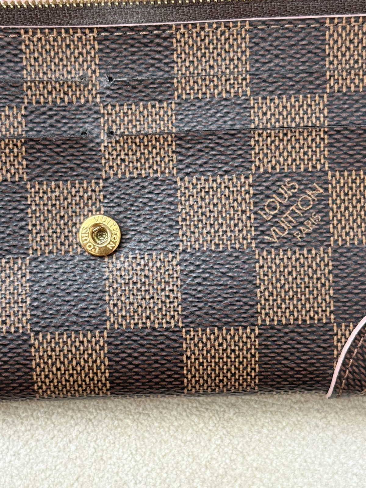 Louis Vuitton Louis Vuitton Damier Ebene CAISSA WALLET Size ONE SIZE - 7 Thumbnail