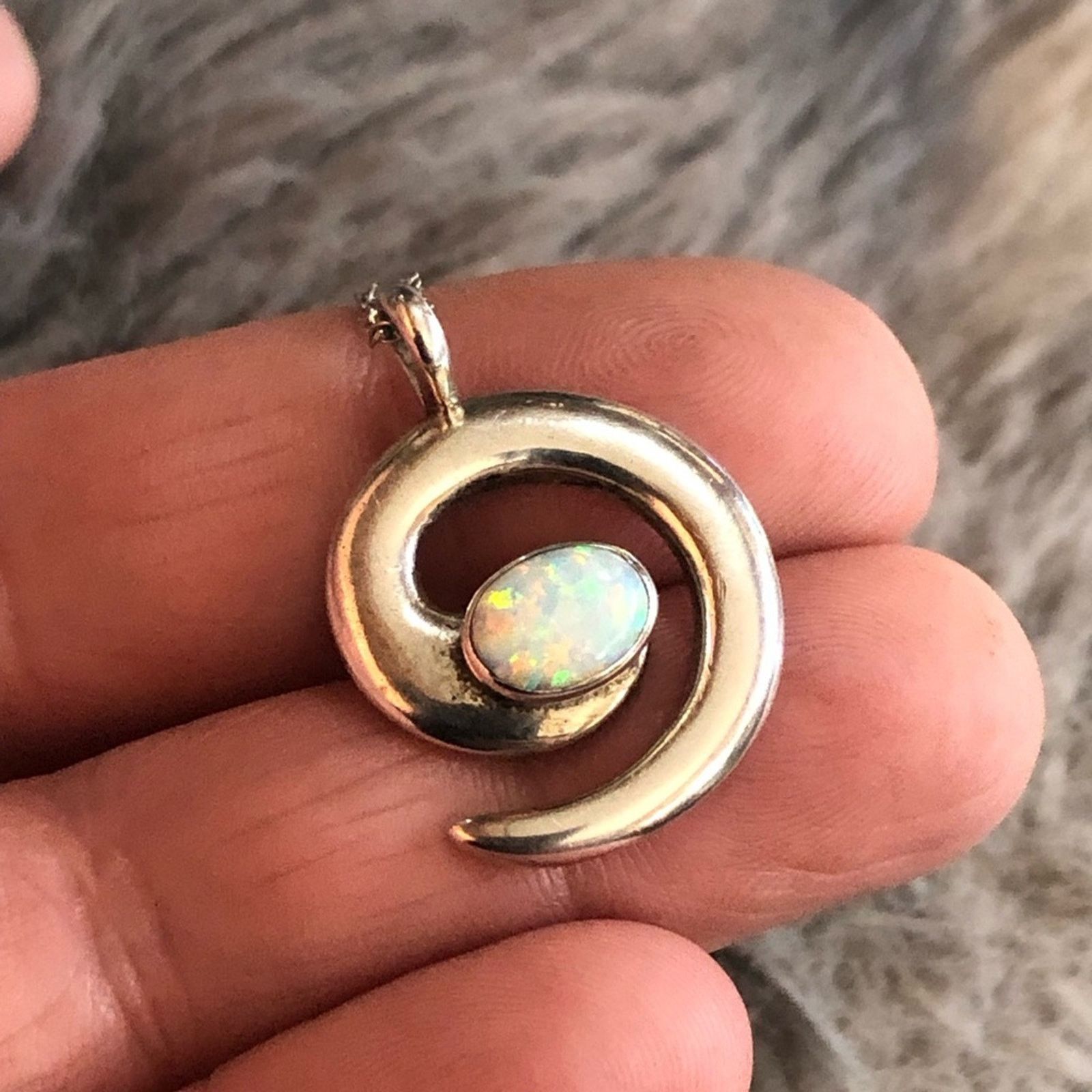 Vintage Vintage Lowell Draper Navajo sterling opal pendant on chain Size ONE SIZE - 7 Thumbnail